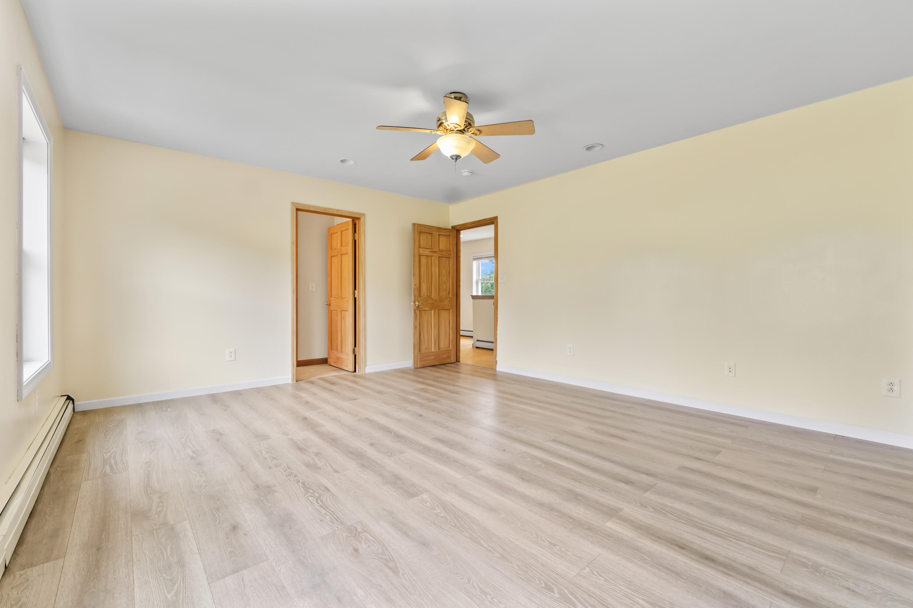 1121 River Avenue