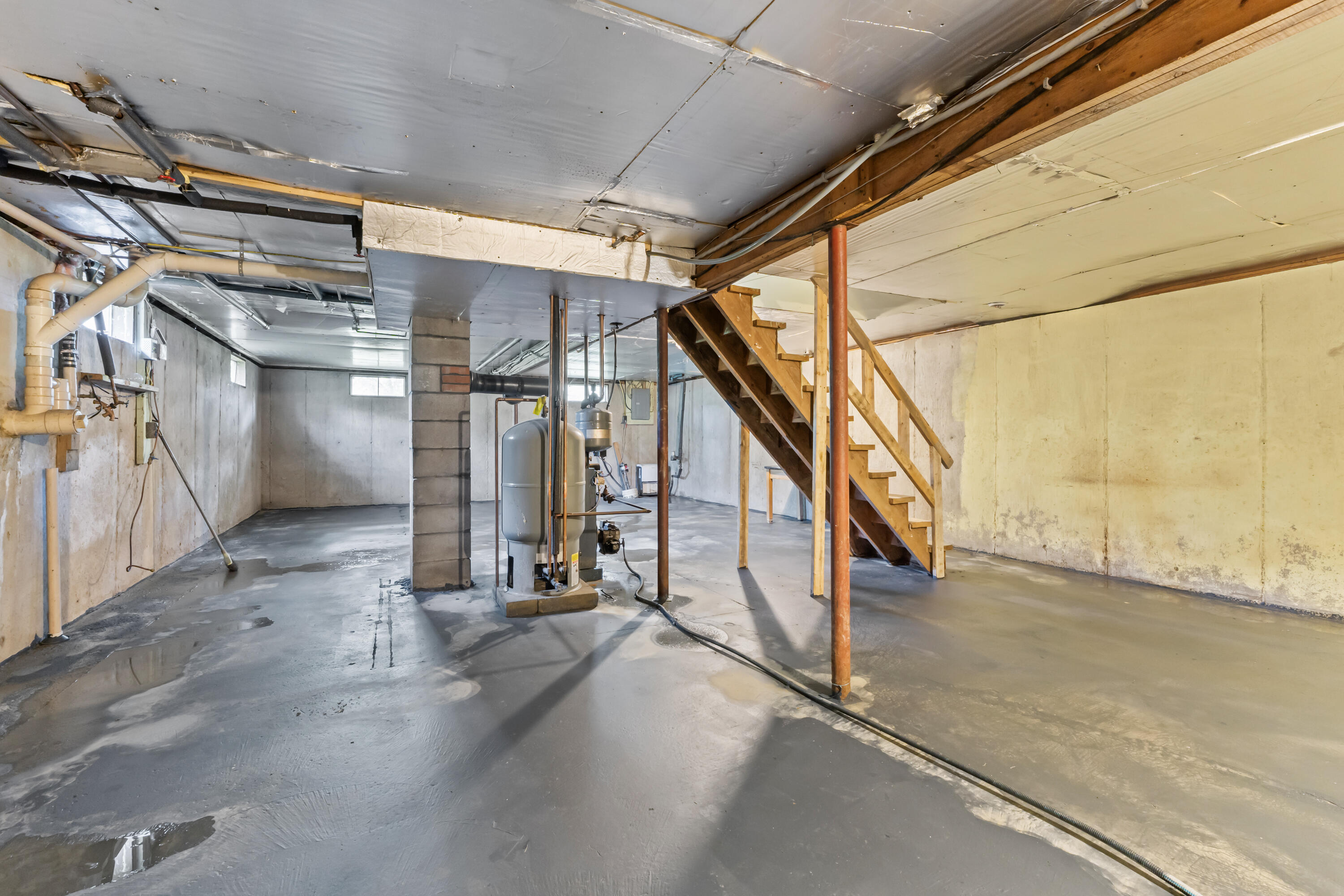 1121 River Avenue