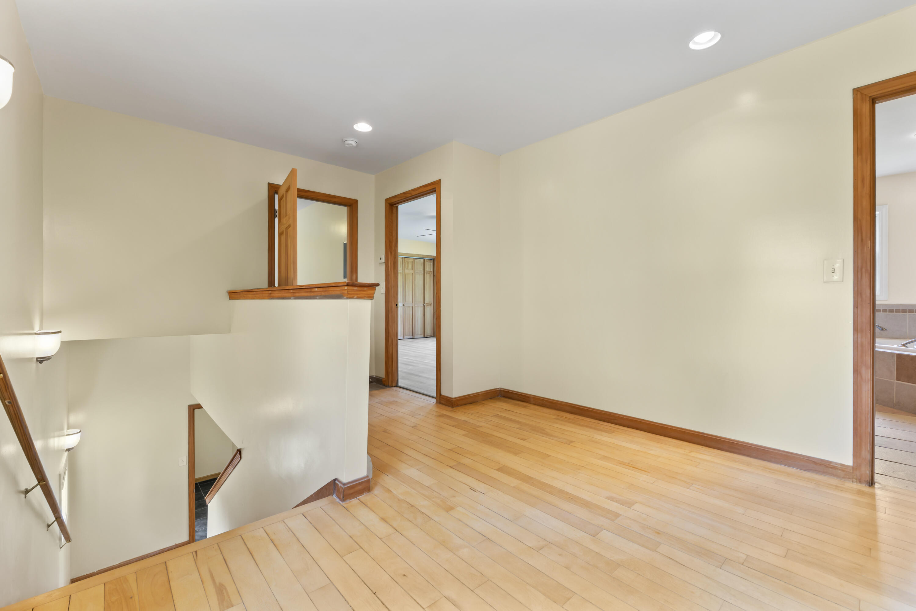 1121 River Avenue