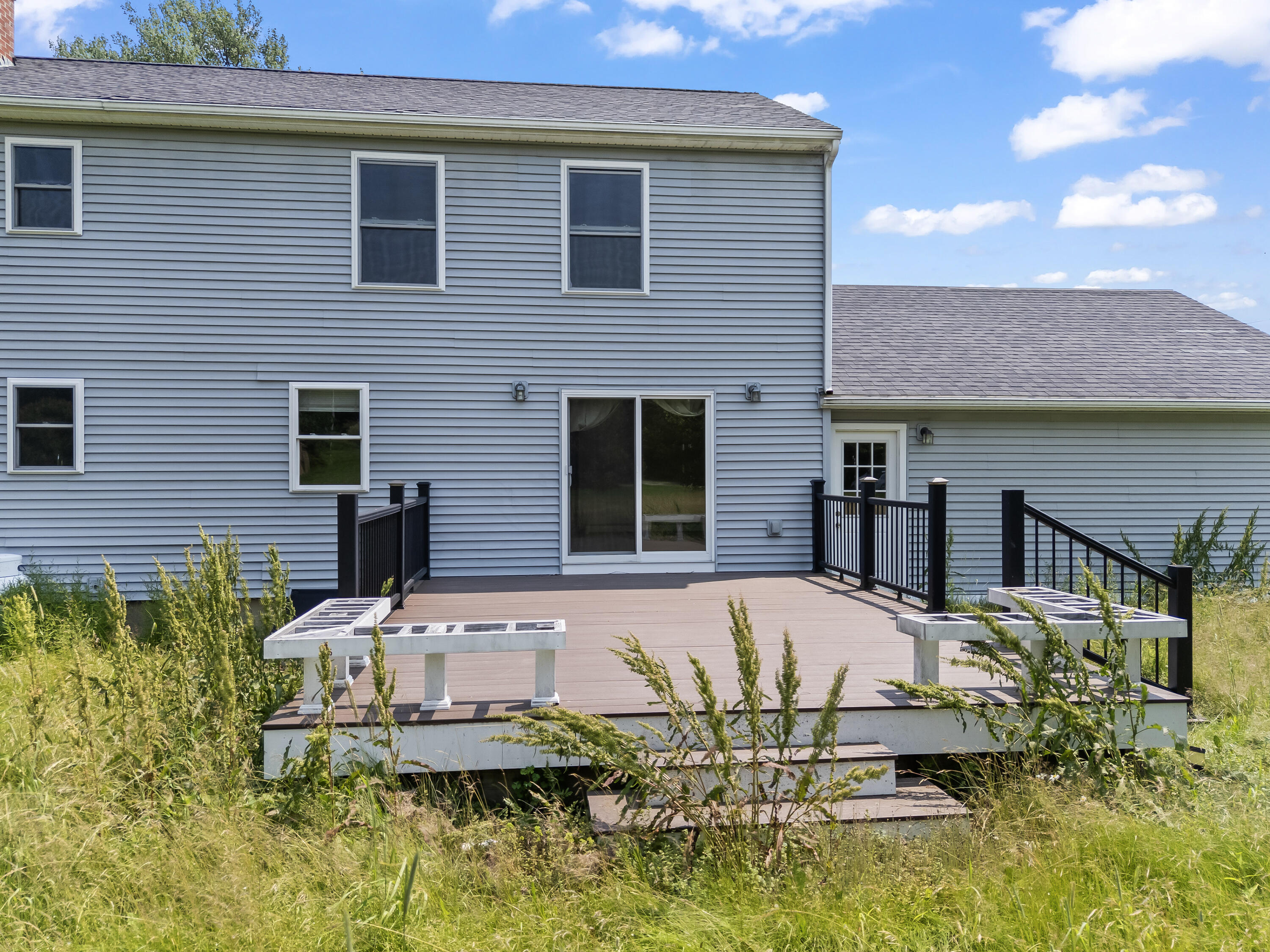 1121 River Avenue