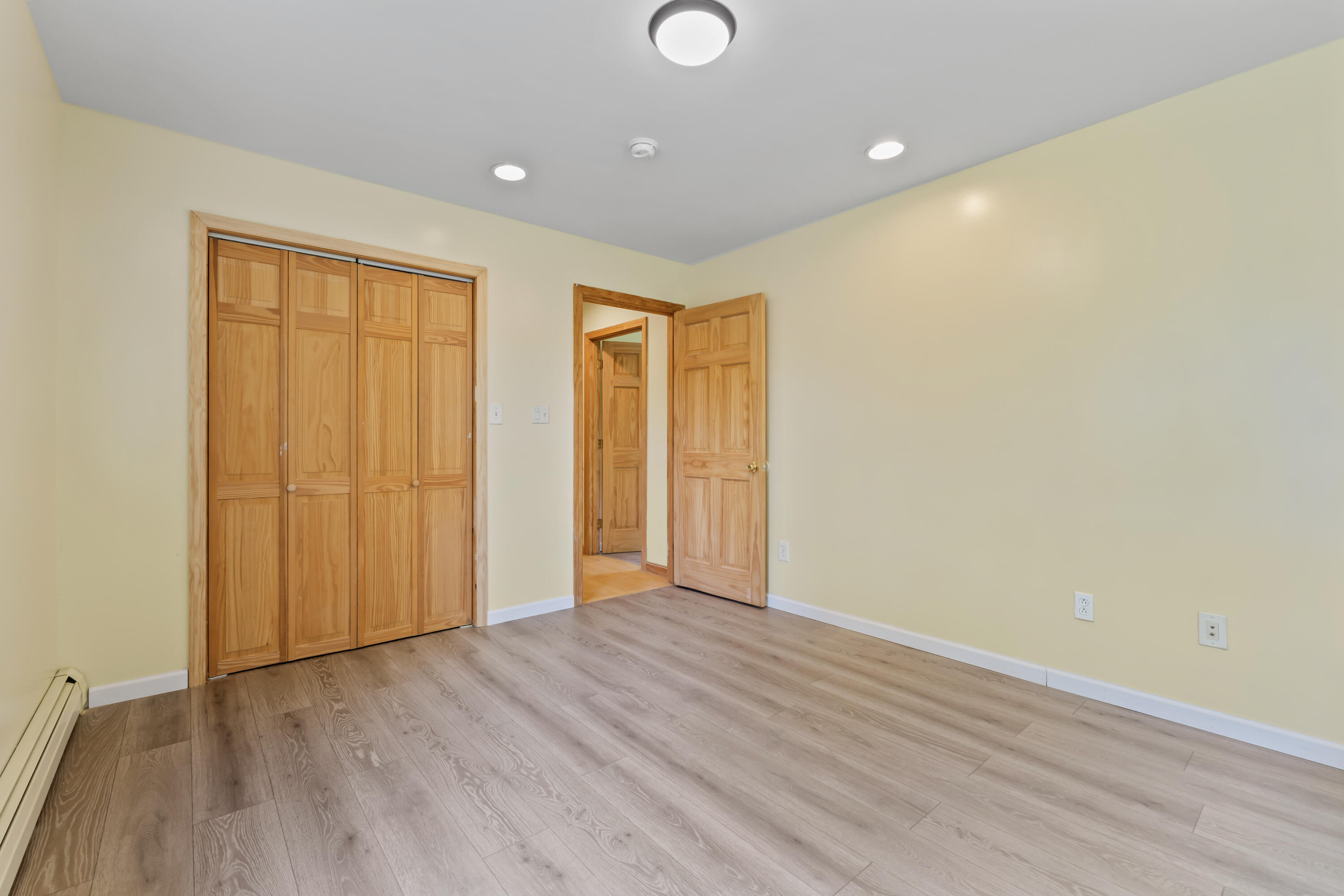 1121 River Avenue