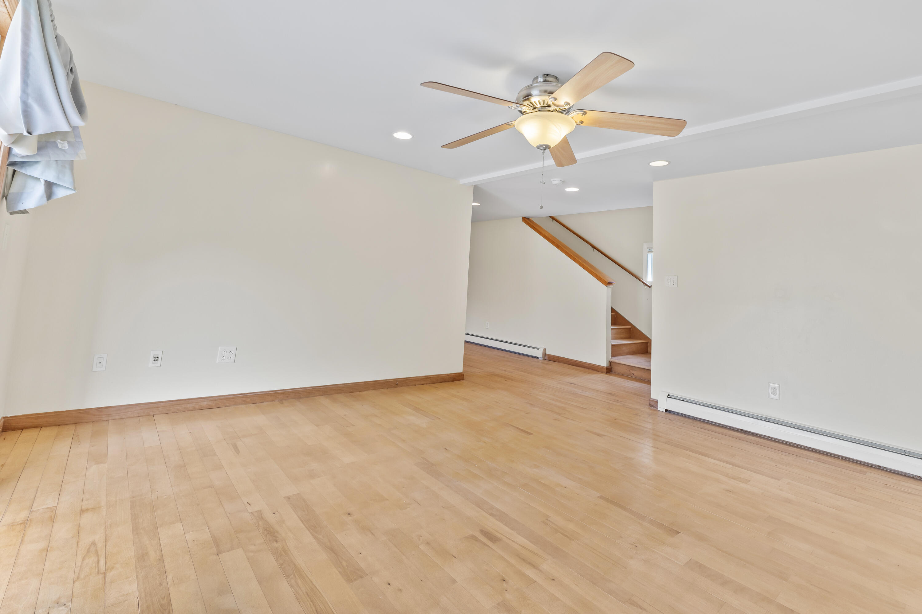 1121 River Avenue