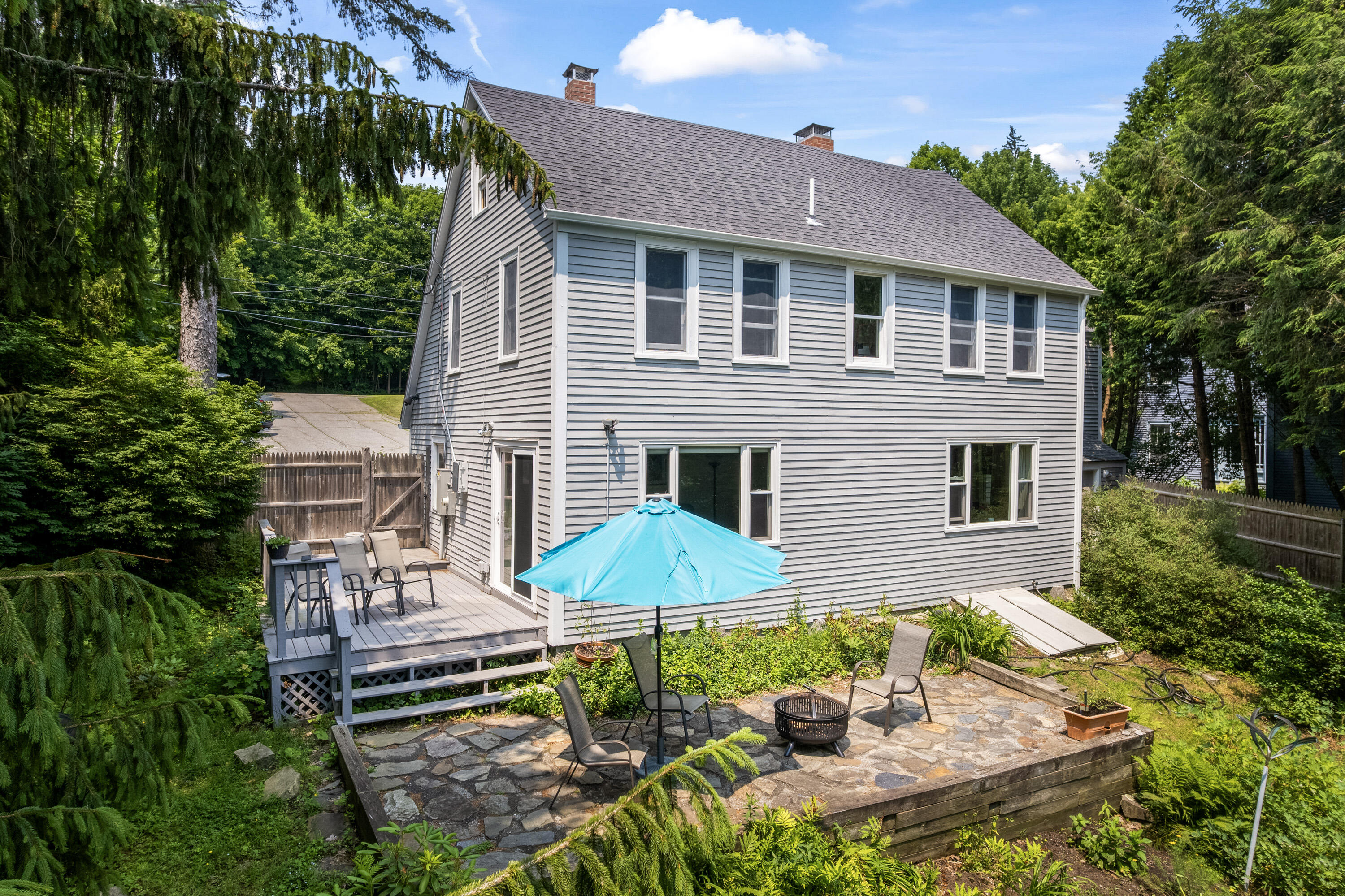 10 Summer Street