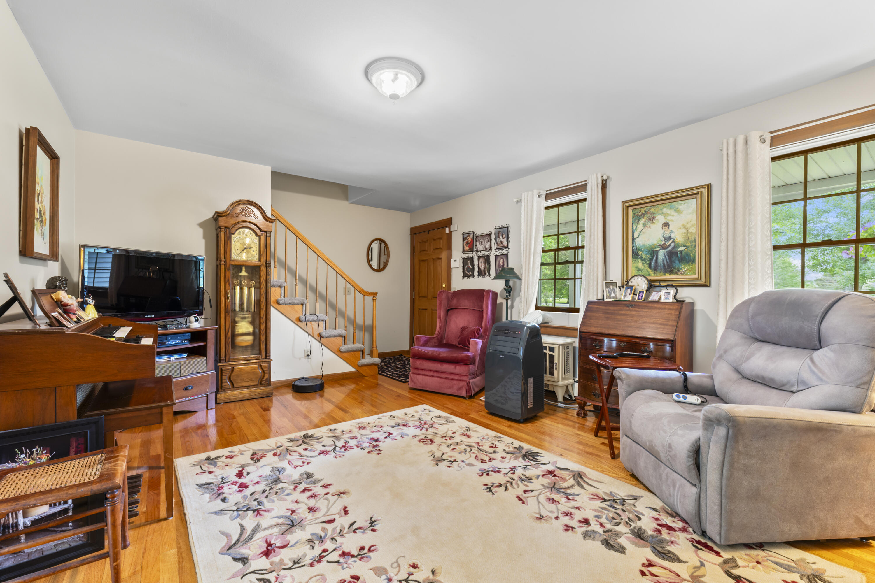 517 Town Farm Road