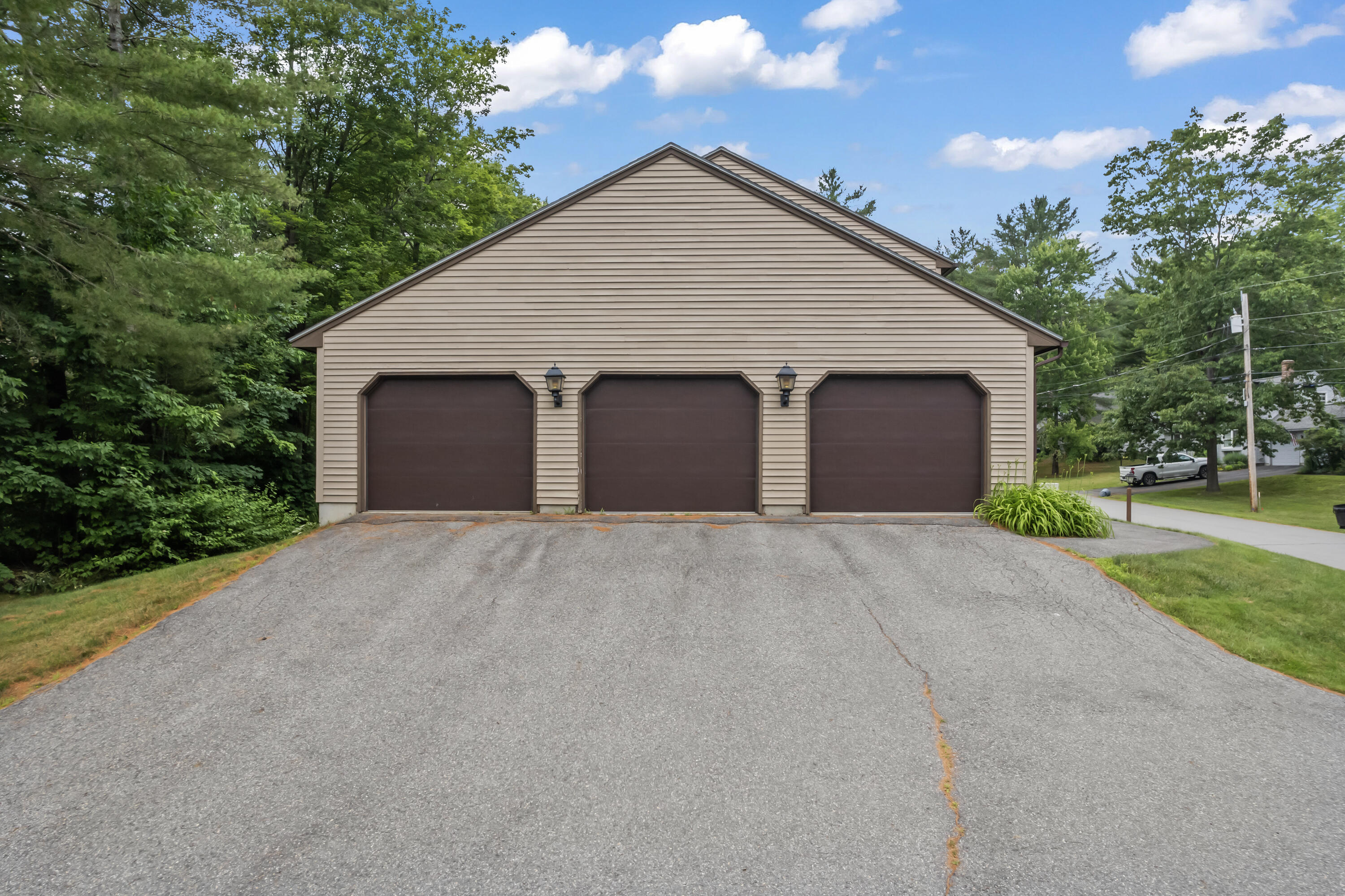 104 Evergreen Drive, 104