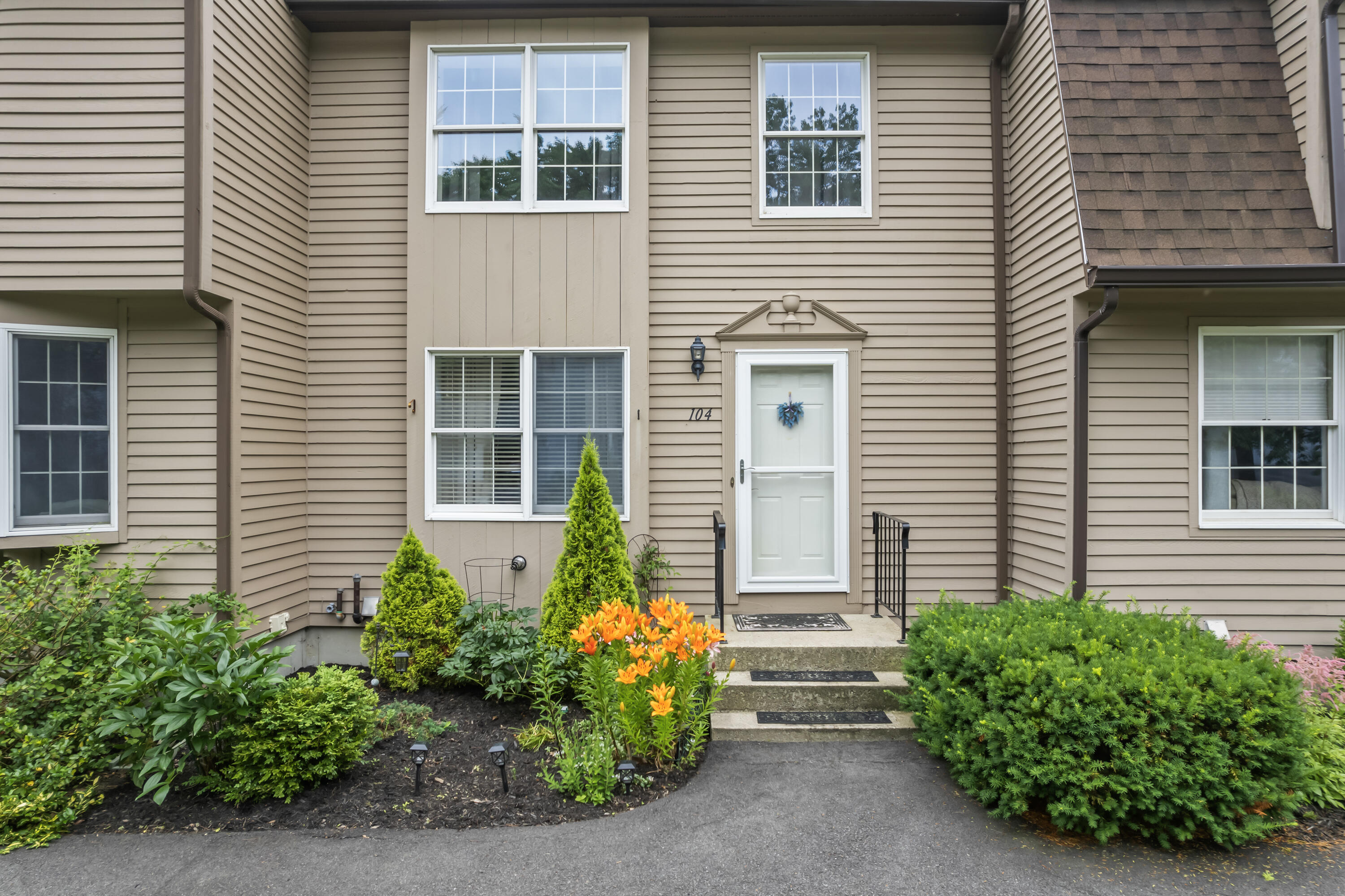 104 Evergreen Drive, 104