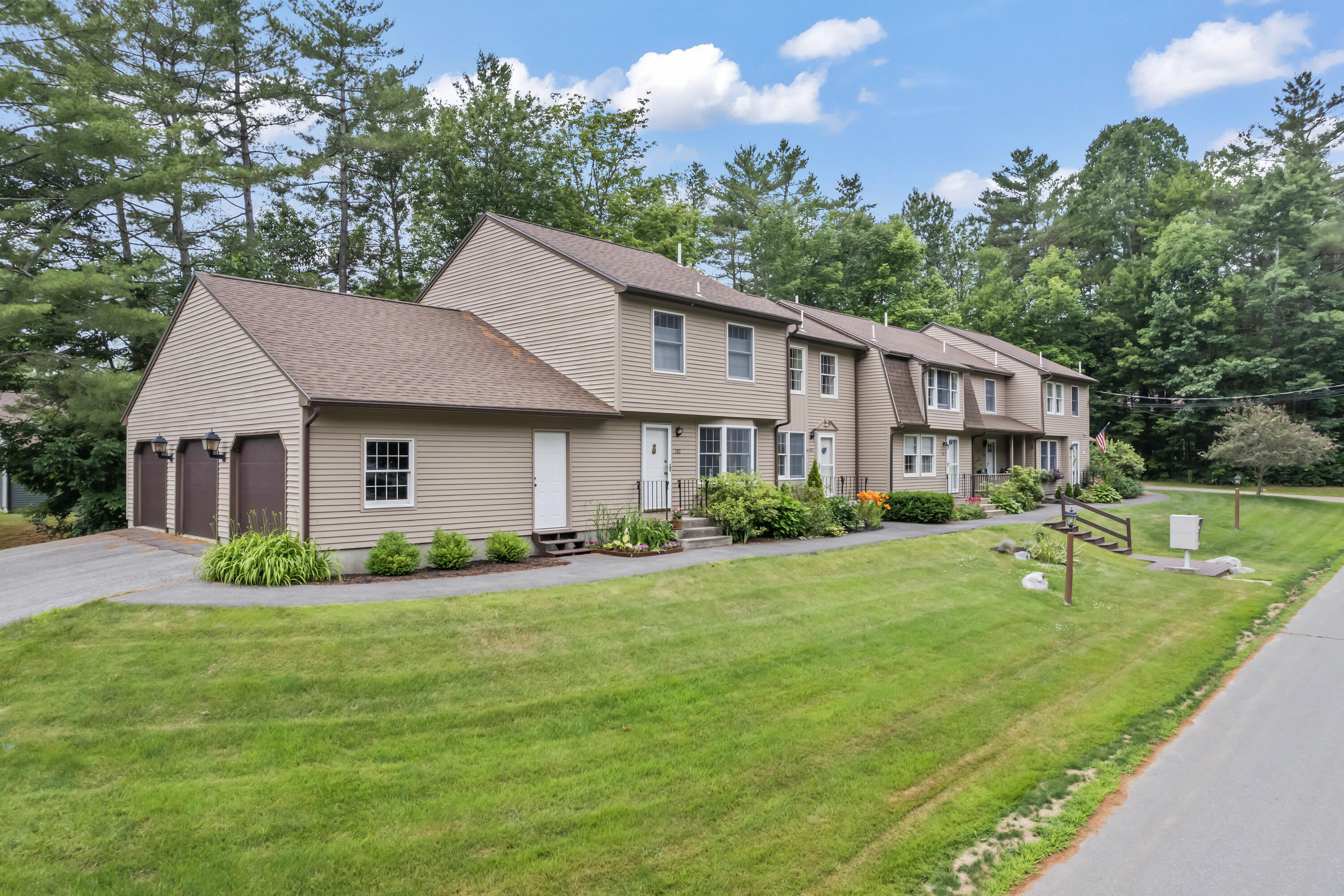 104 Evergreen Drive, 104