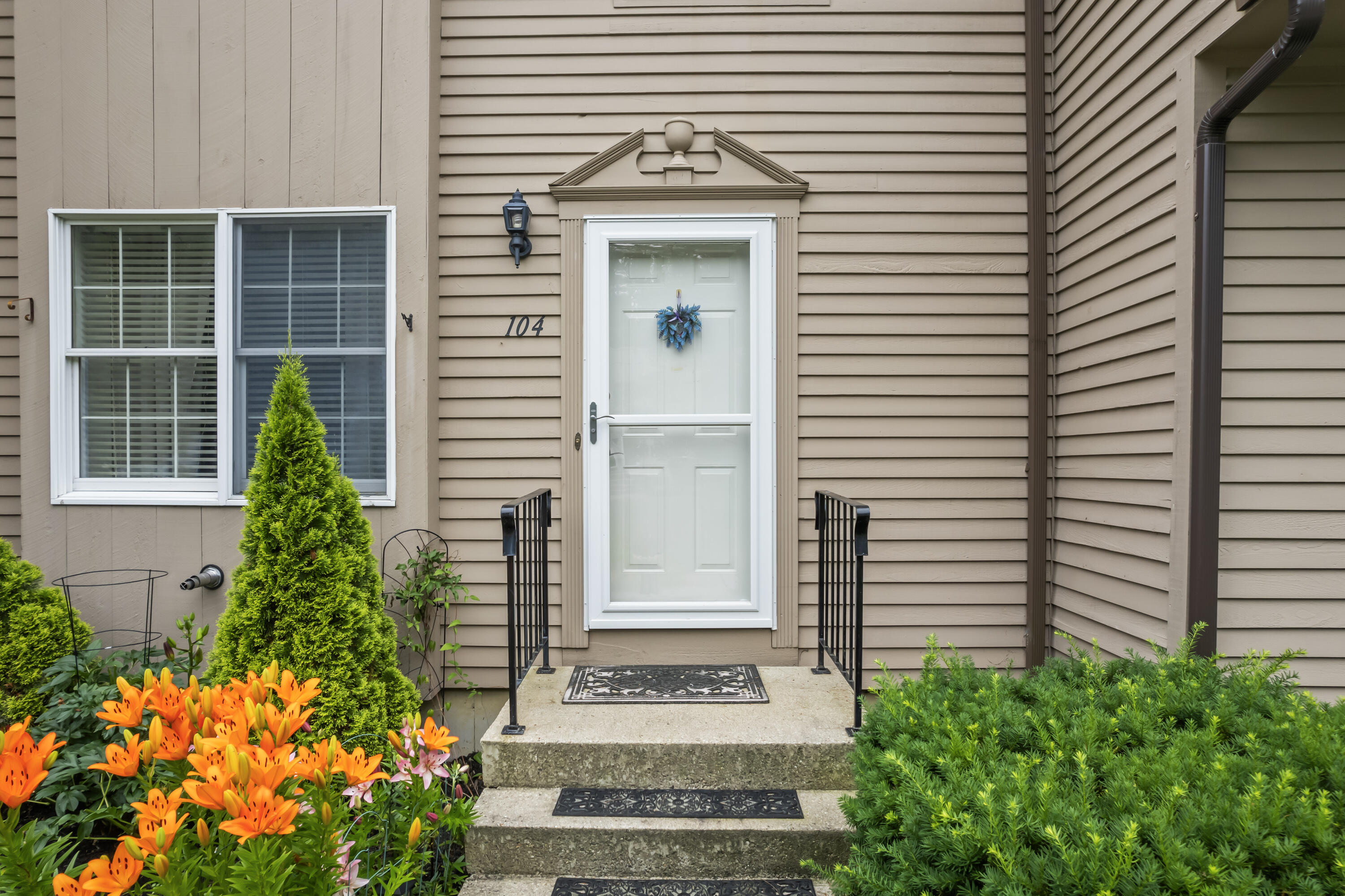 104 Evergreen Drive, 104