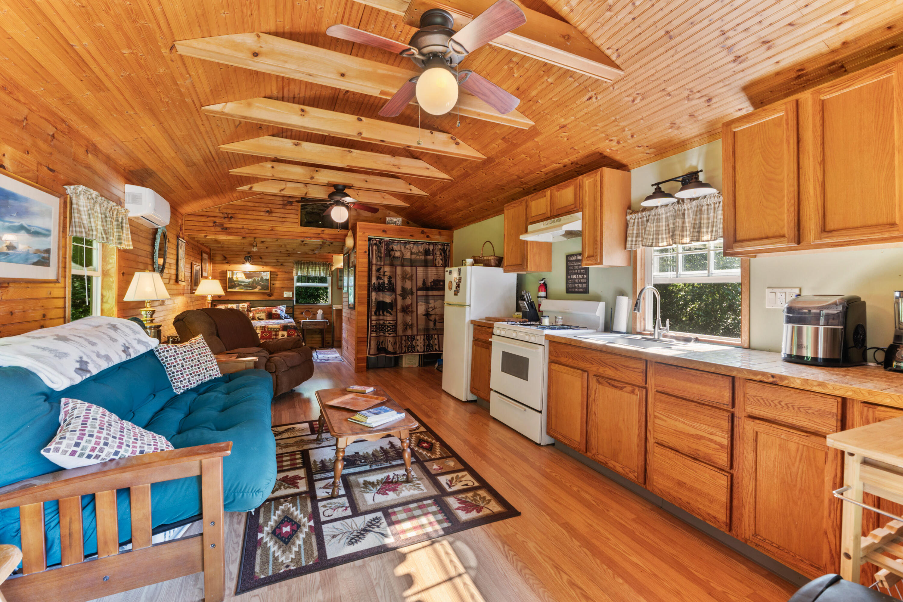 1286 West Road
