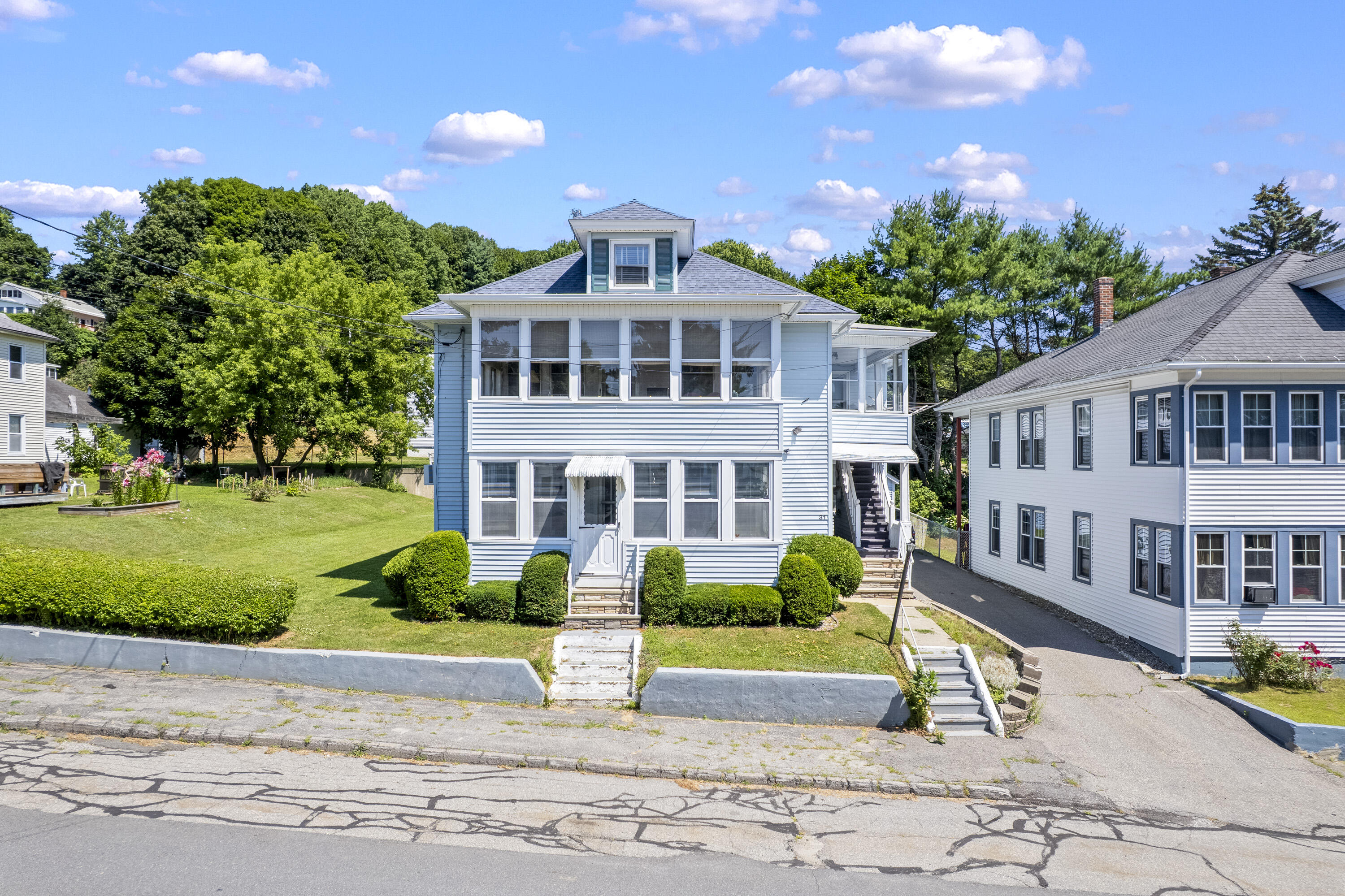 31 Monroe Street