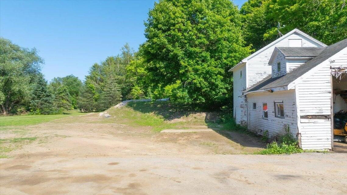 817 Riverside Drive