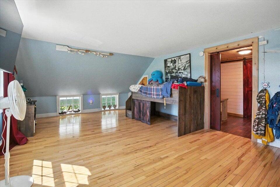 817 Riverside Drive