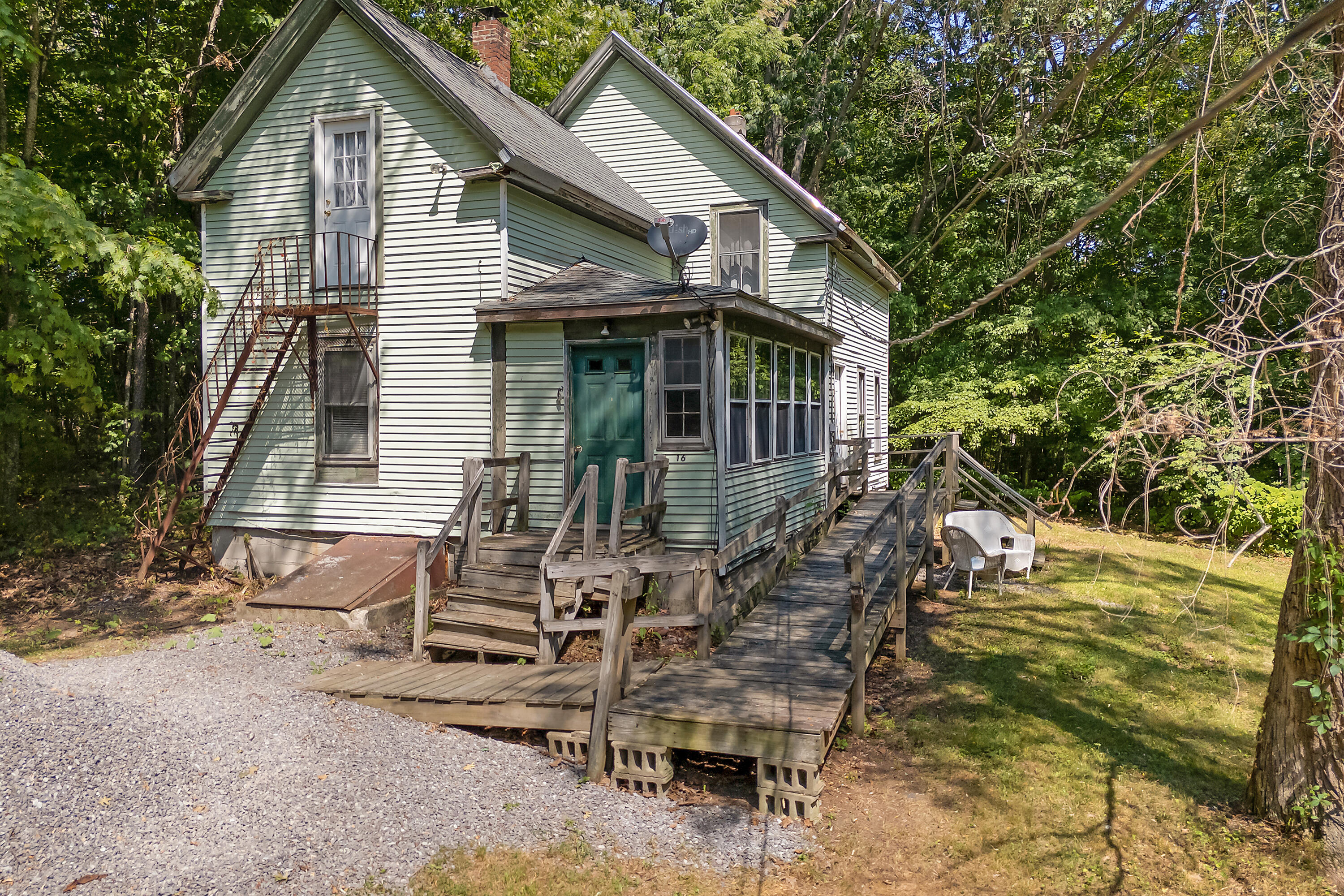 16 Snow Street