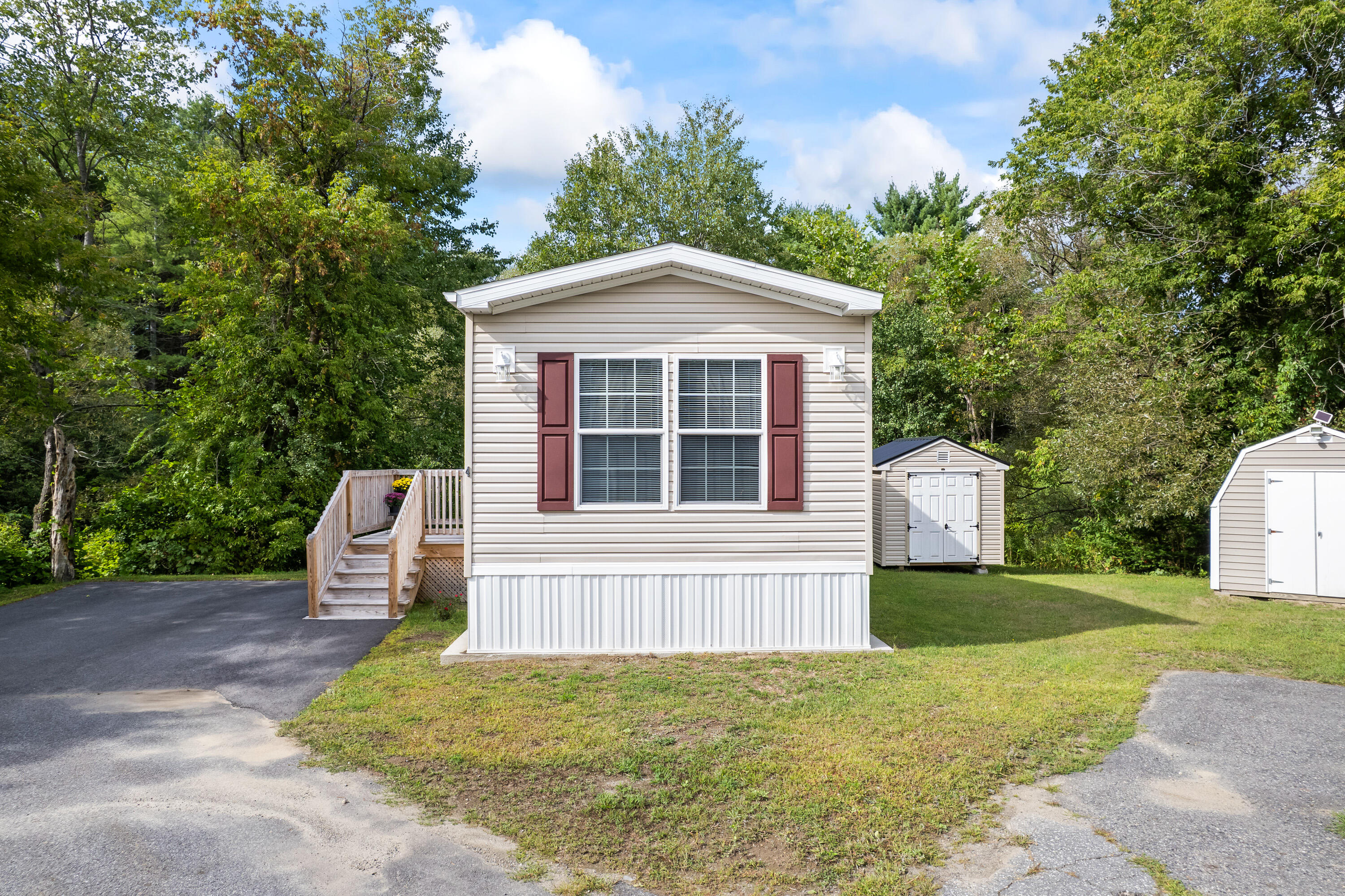 4 Clover Corner Lane