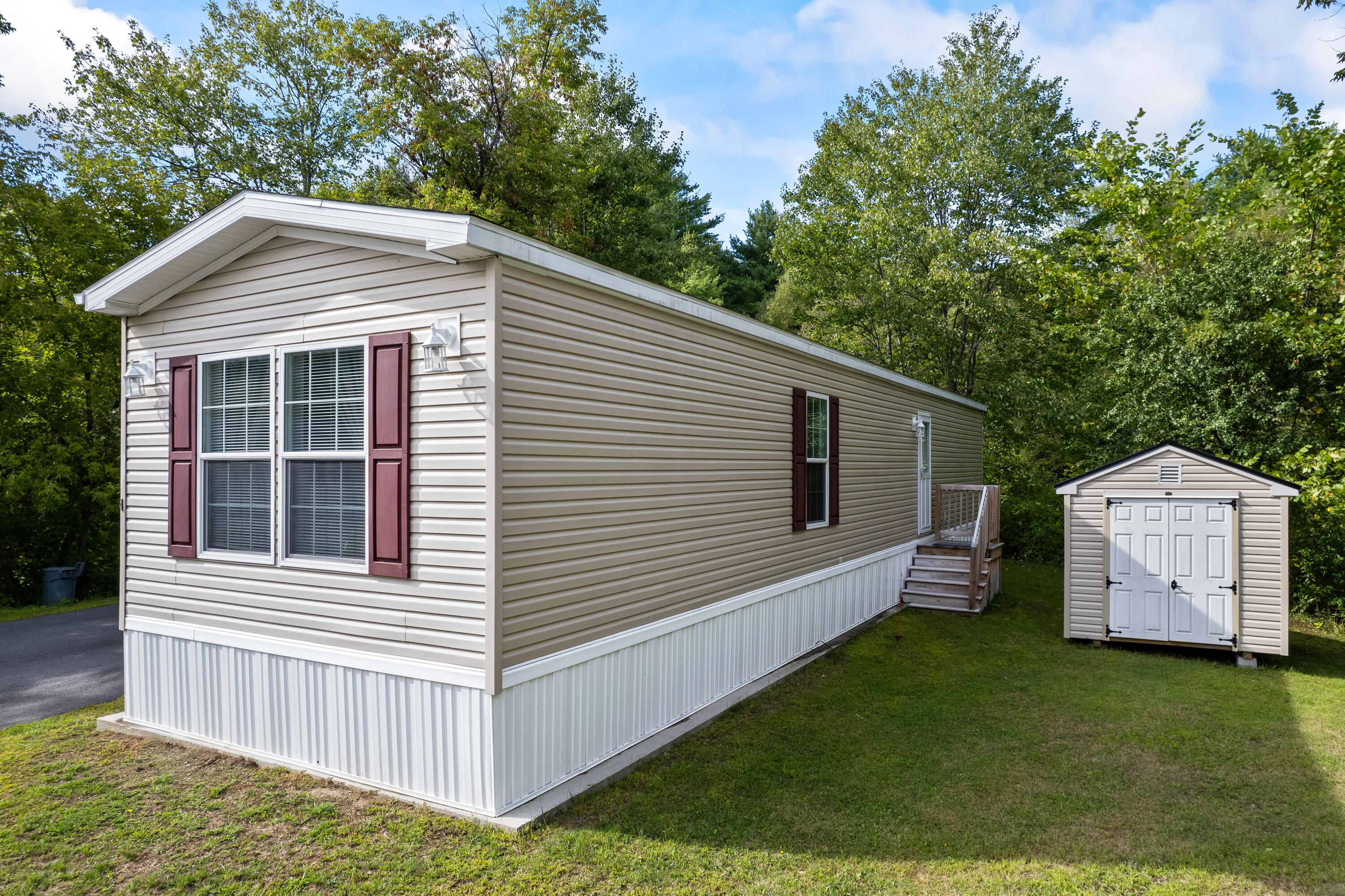 4 Clover Corner Lane