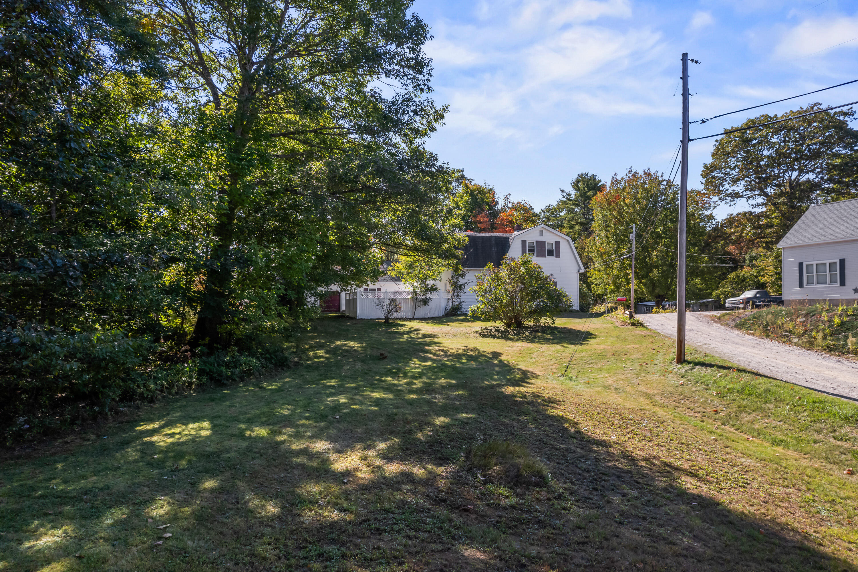 11 Outlet Road