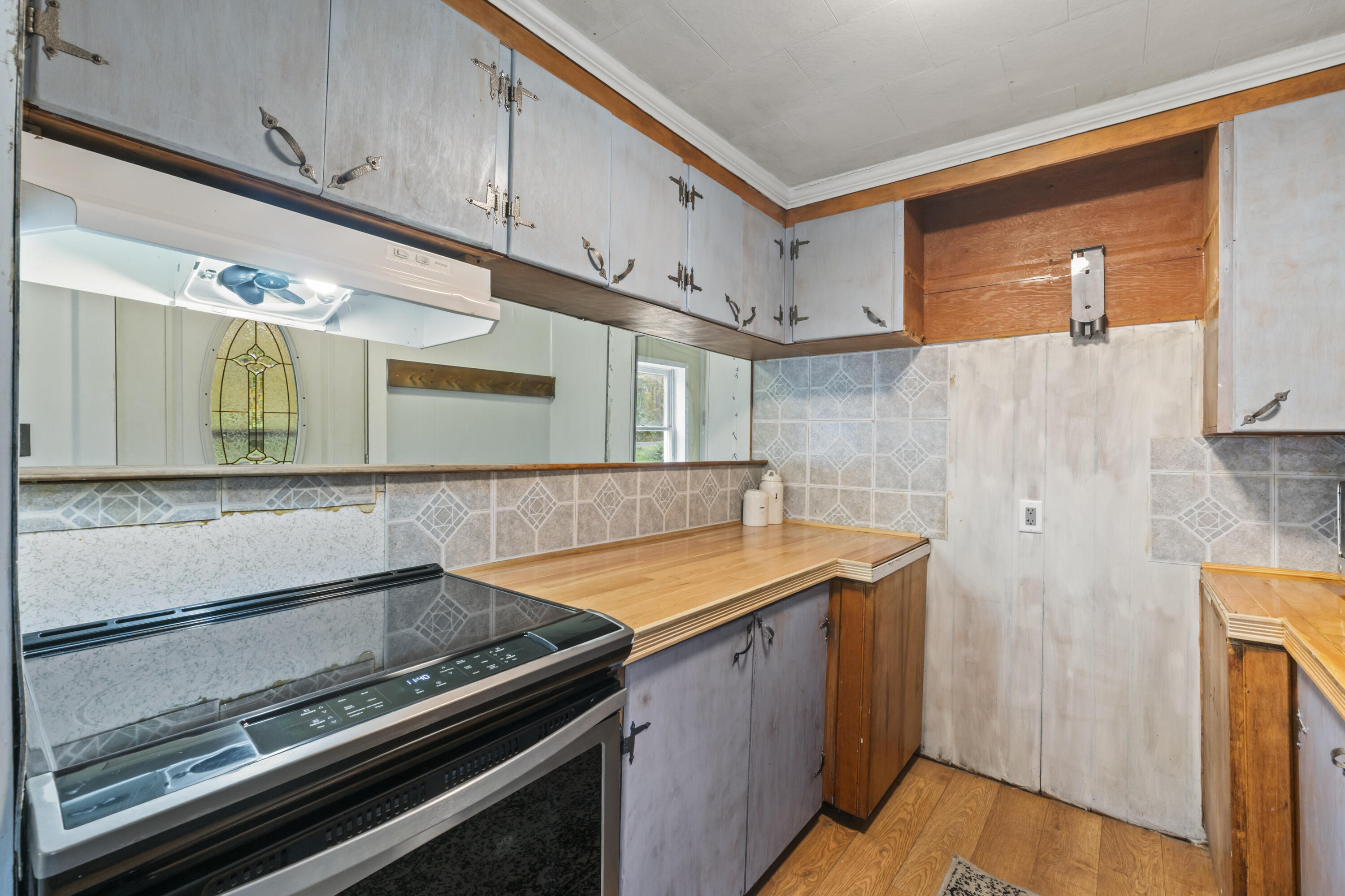 26 Crowell Hill Road