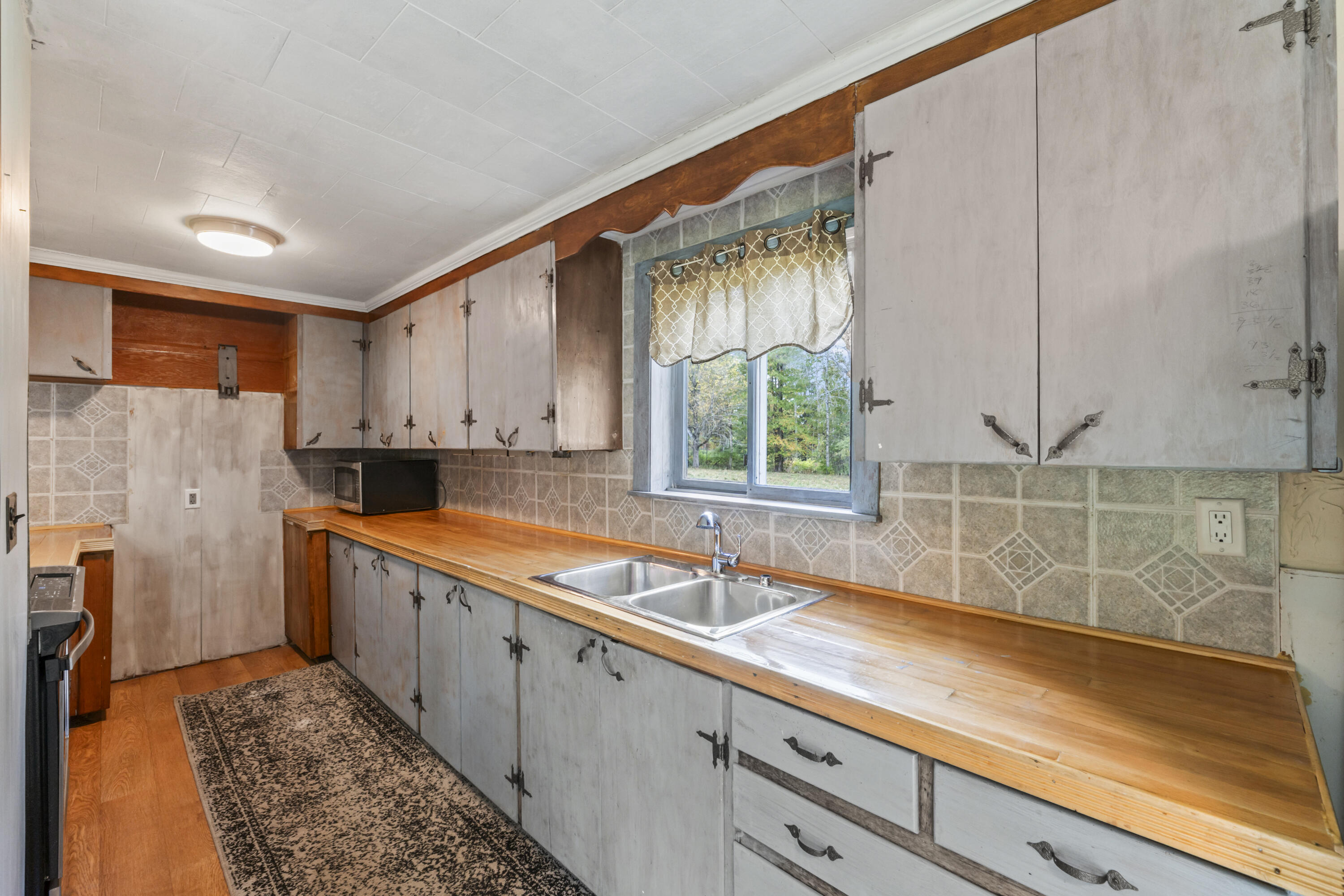 26 Crowell Hill Road