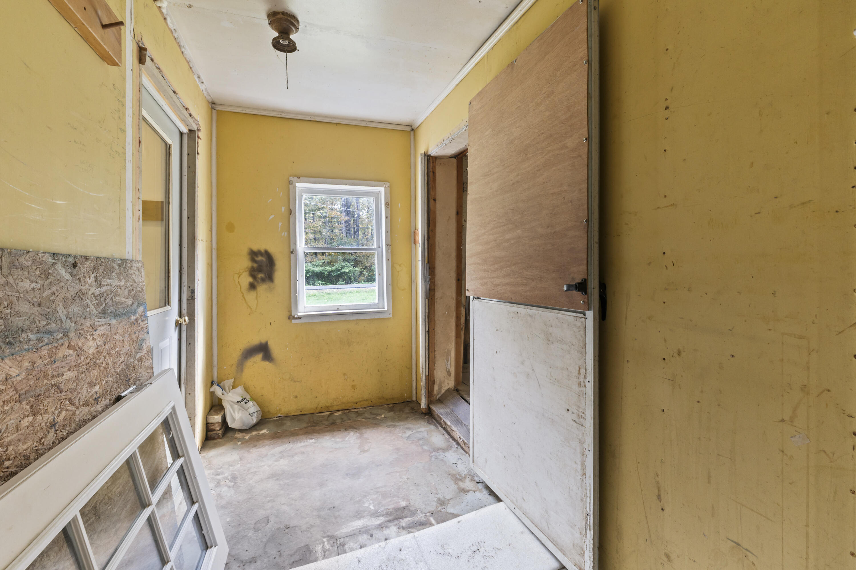 26 Crowell Hill Road