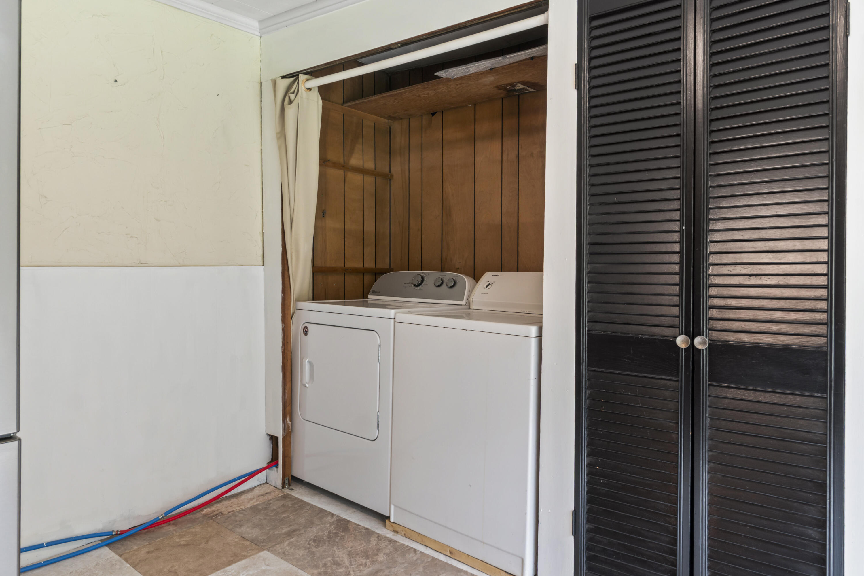 26 Crowell Hill Road