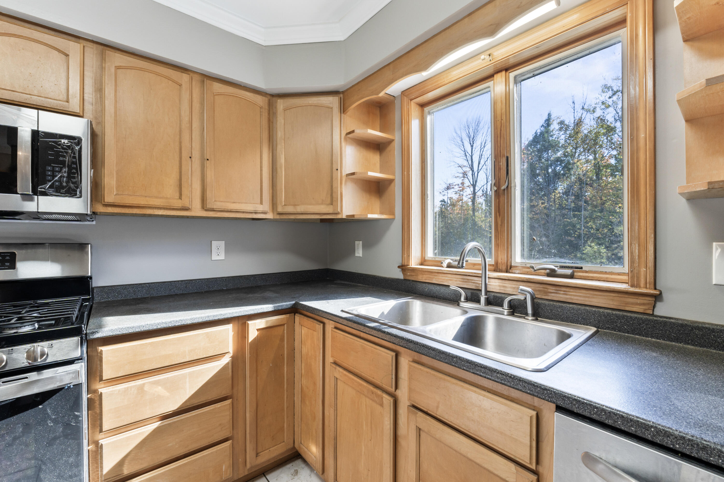 143 Nelson Hill Road, Canaan