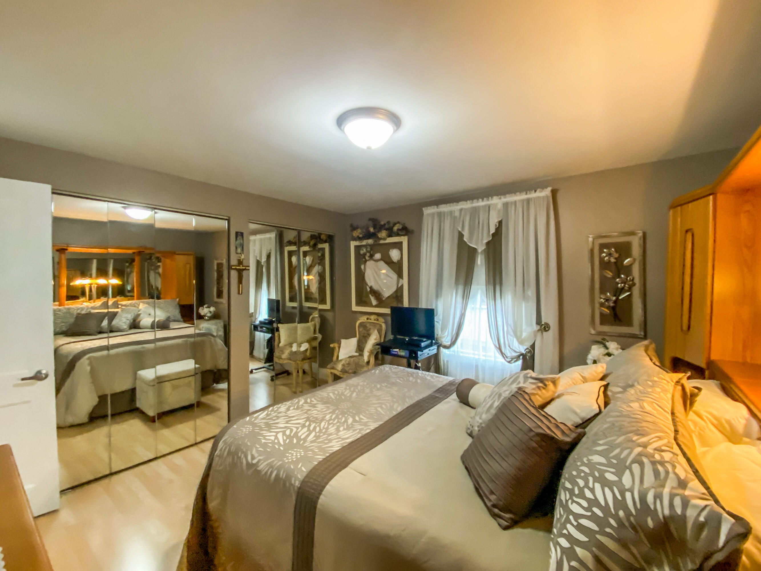 210 Mount Vernon Avenue