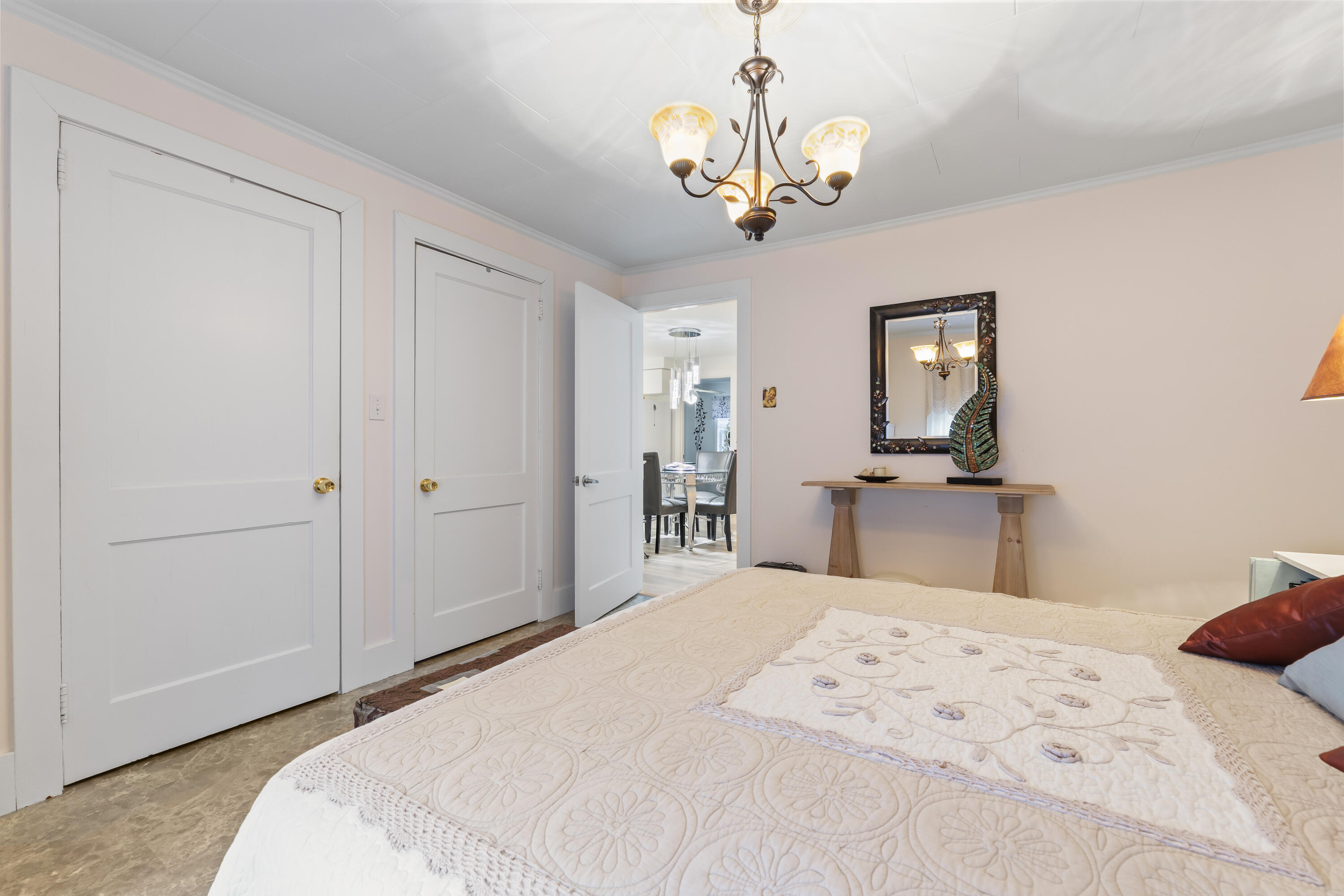 210 Mount Vernon Avenue