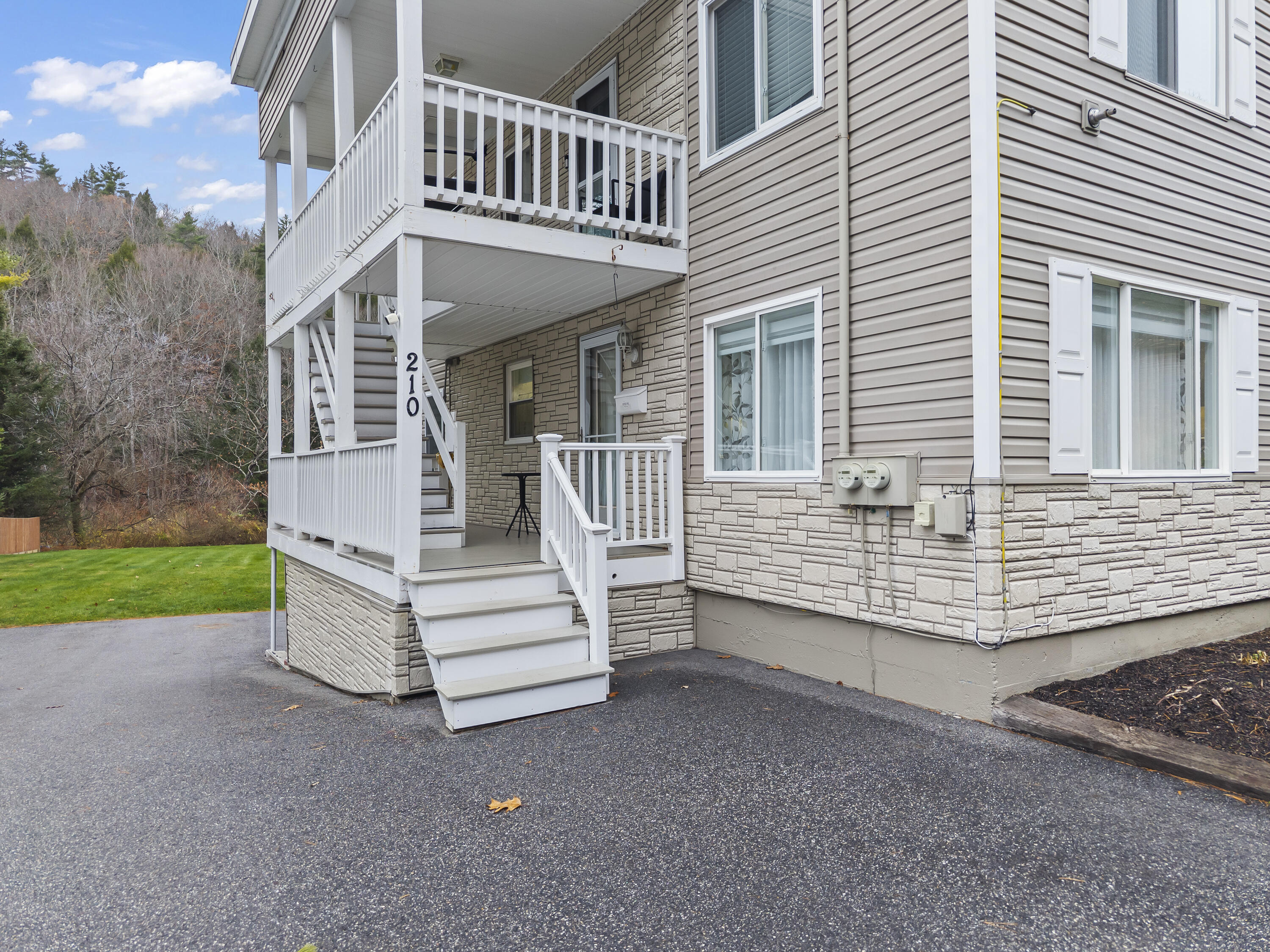 210 Mount Vernon Avenue