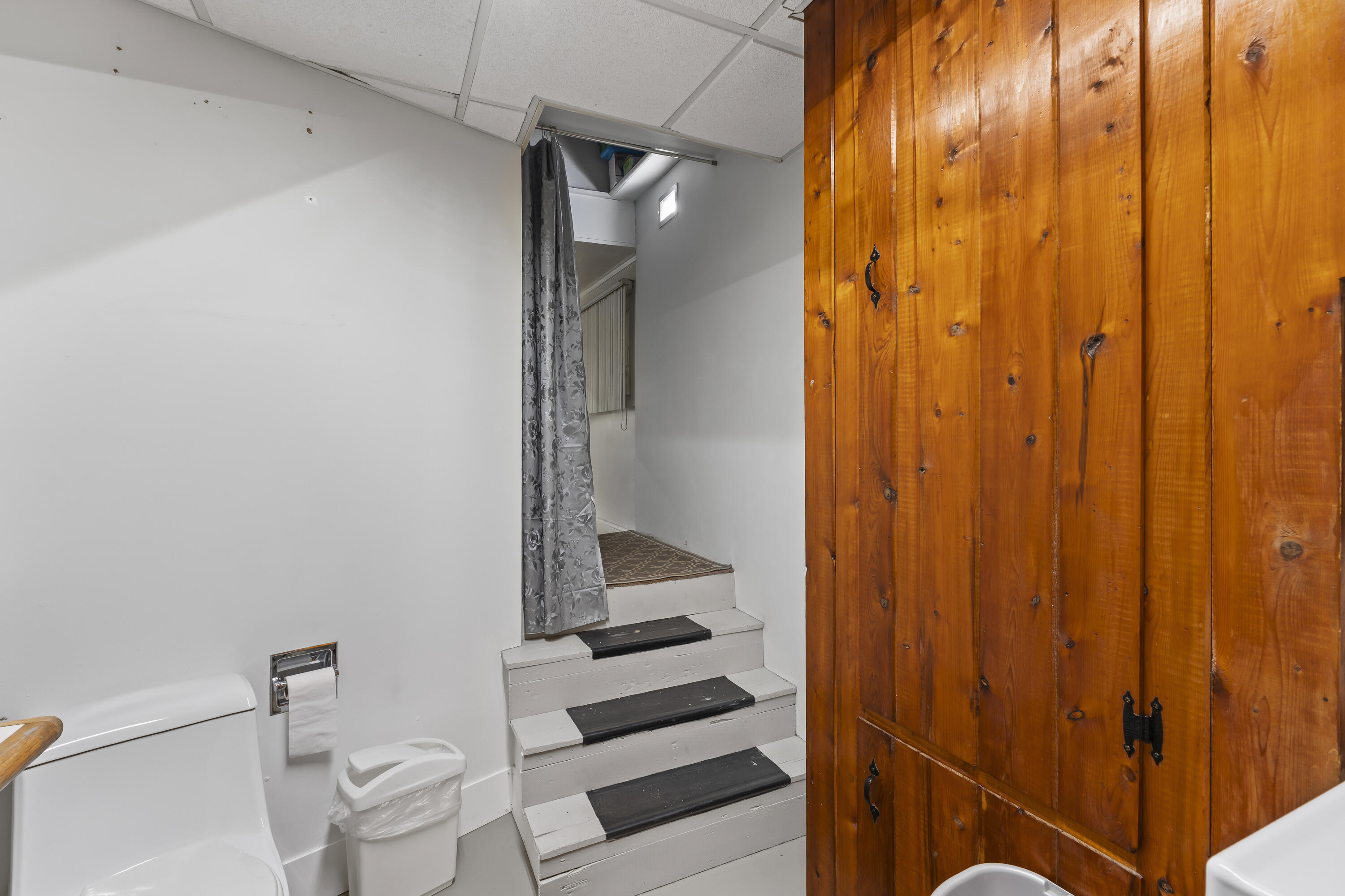 210 Mount Vernon Avenue