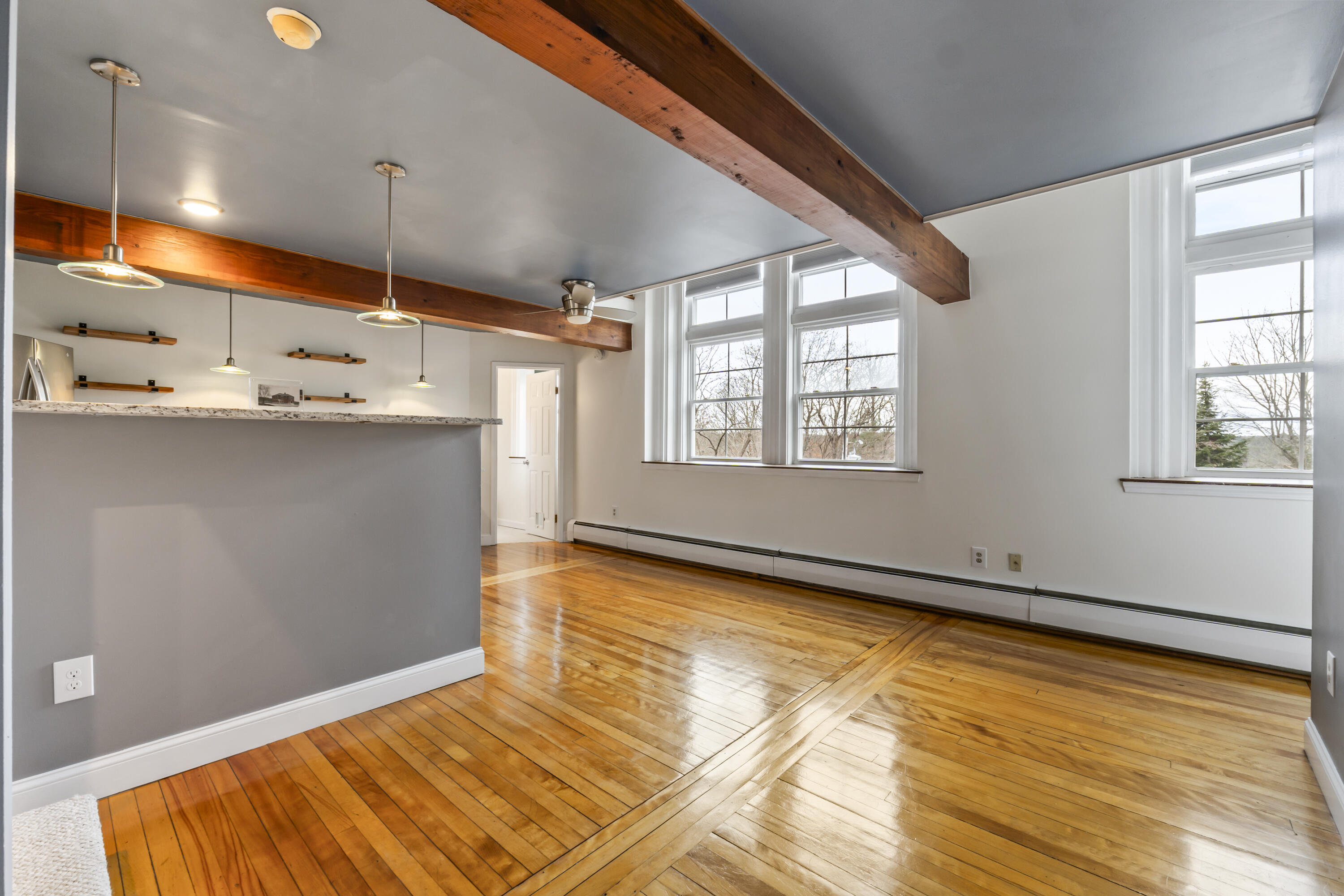 85 Middle Street 12