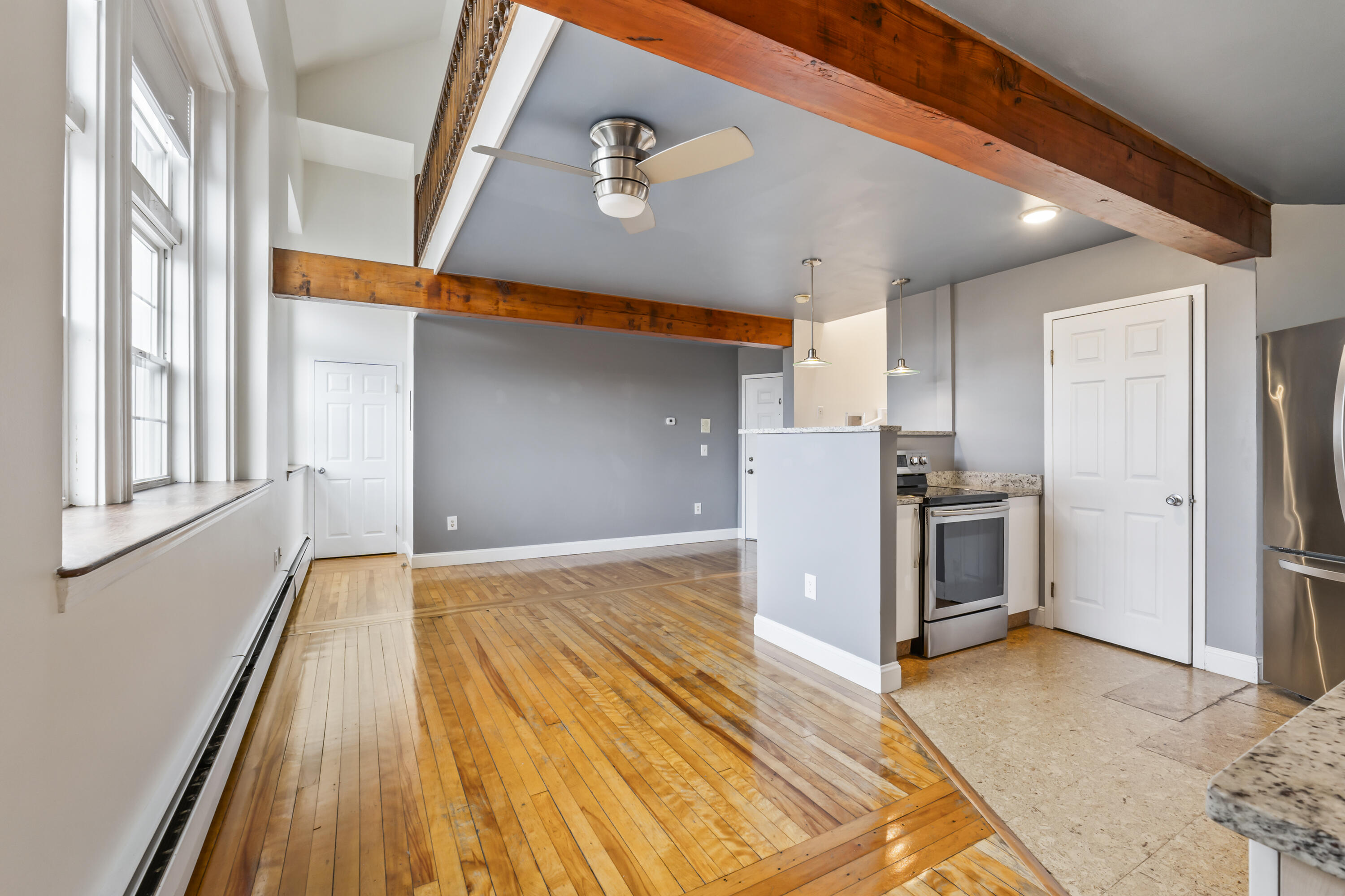 85 Middle Street 12