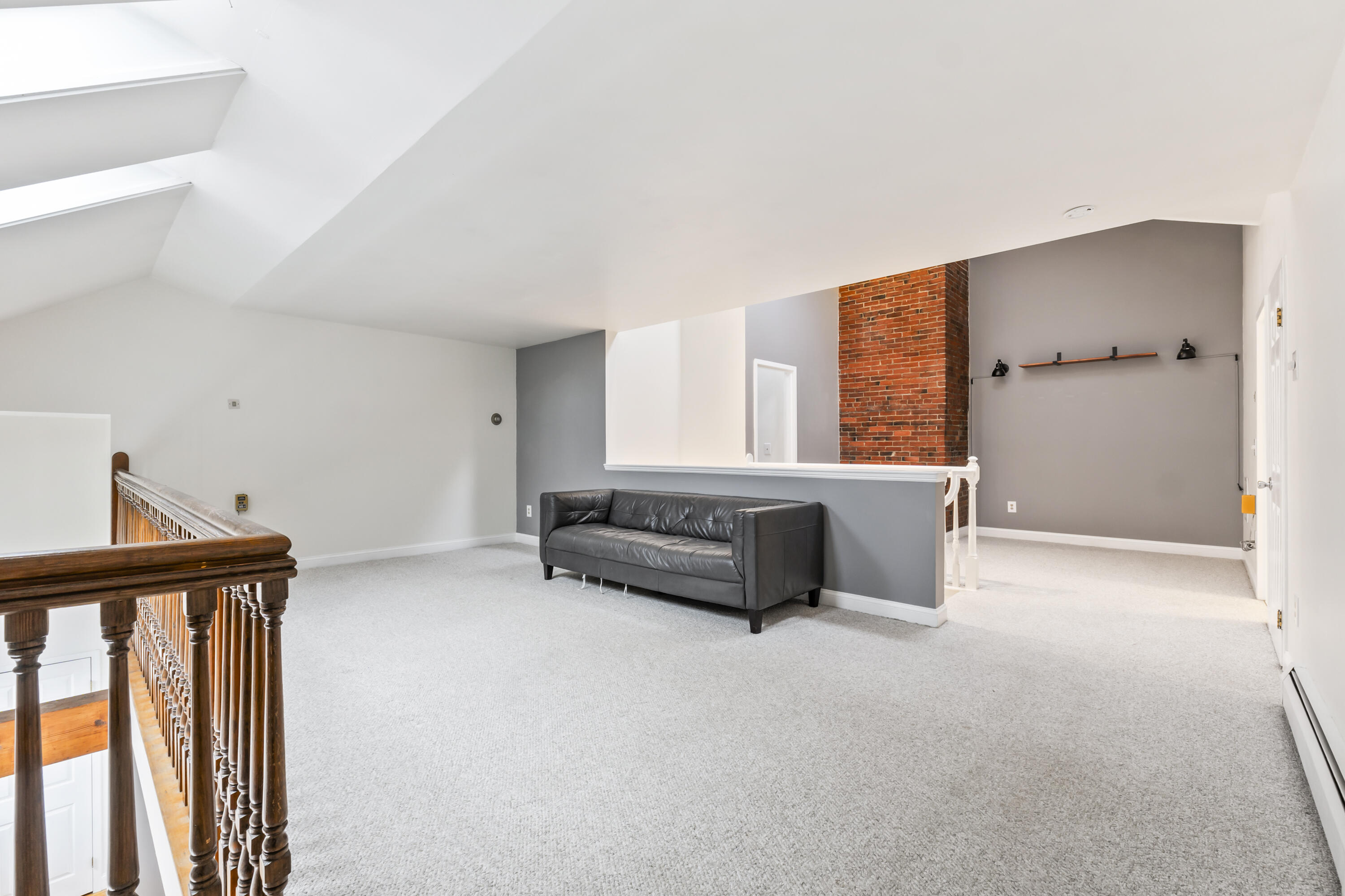 85 Middle Street 12