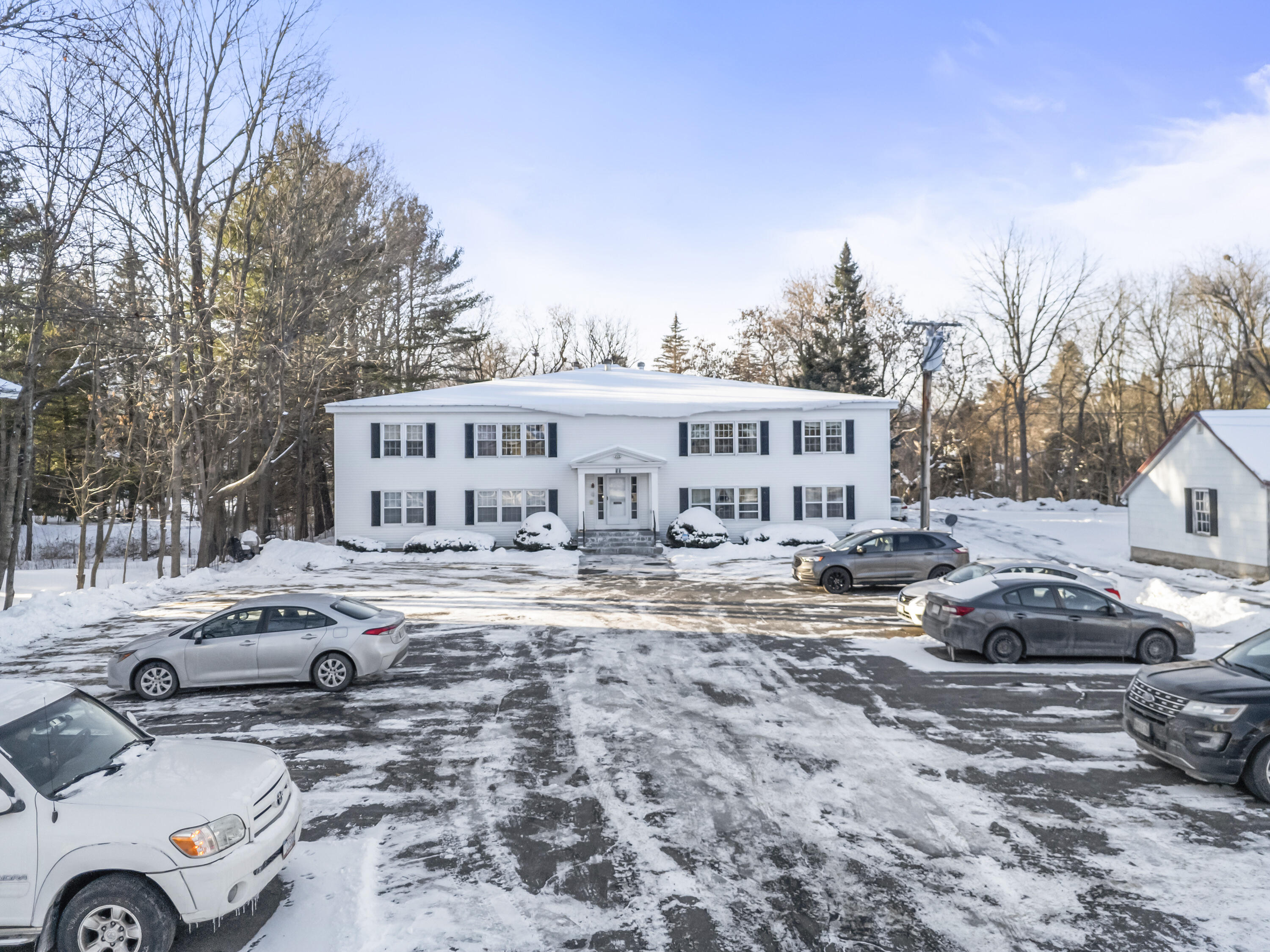50 Pleasant Street 4