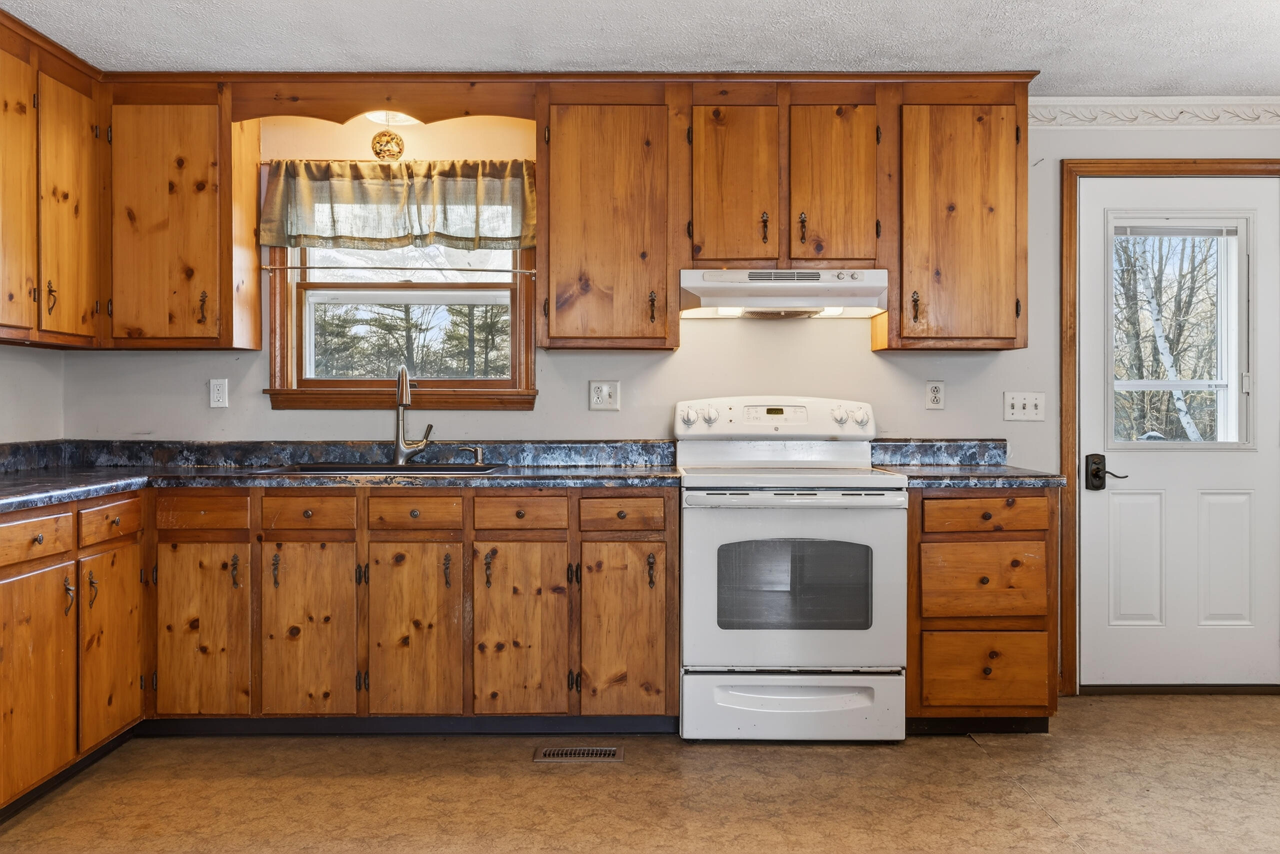 172 Baldwin Hill Road