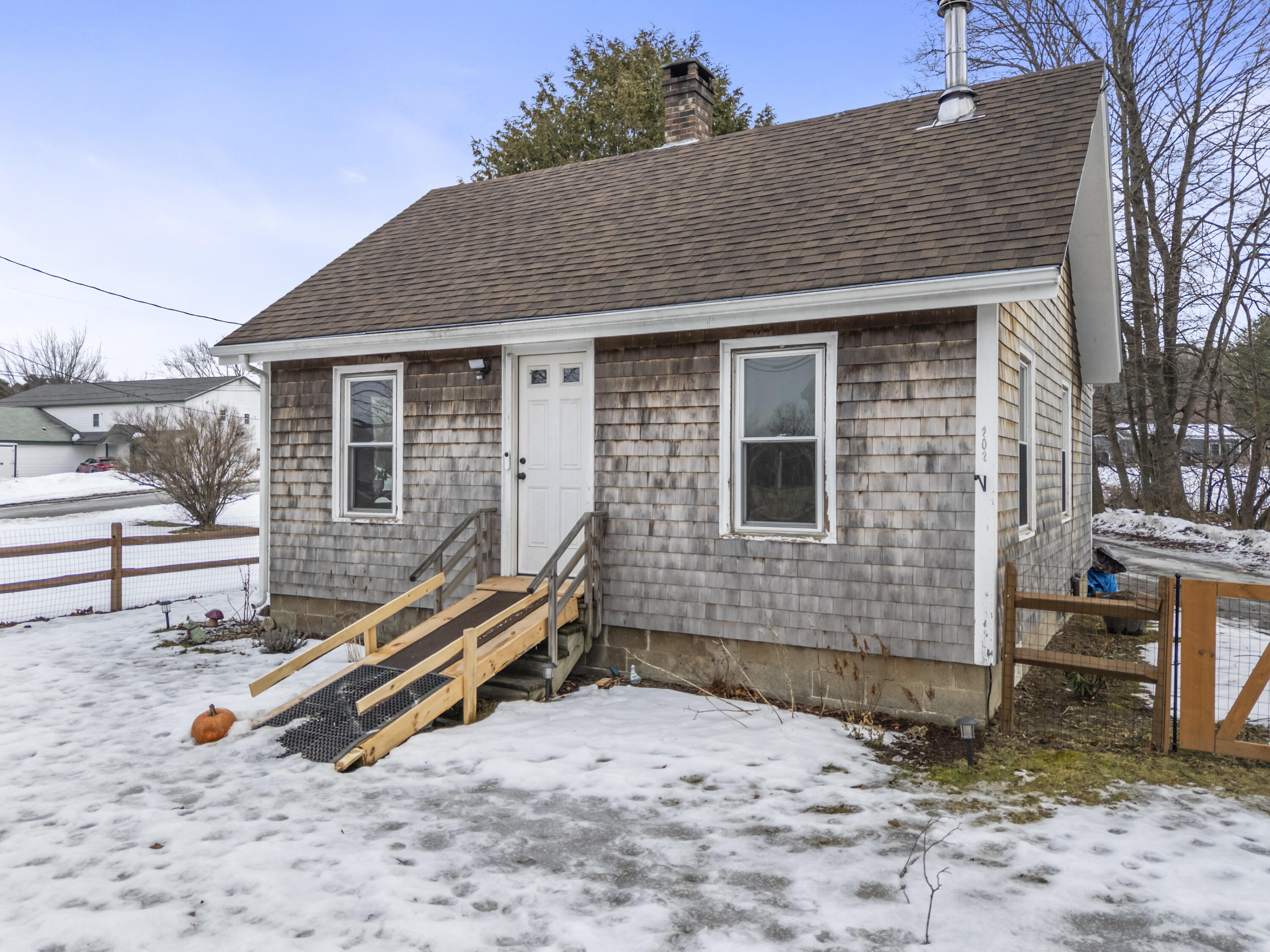 202 River Road