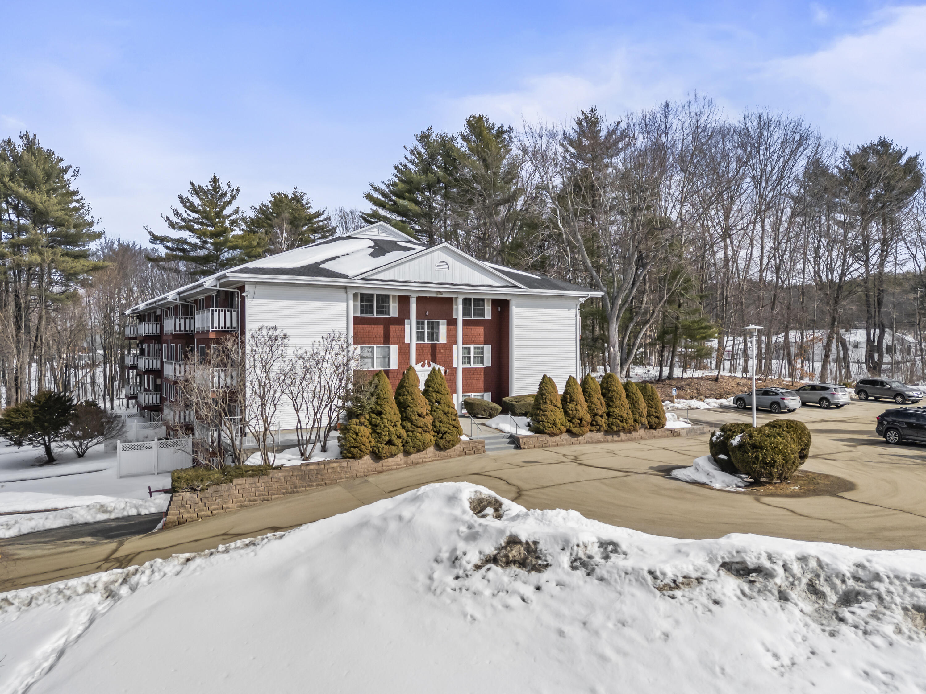 600 Riverside Drive 18