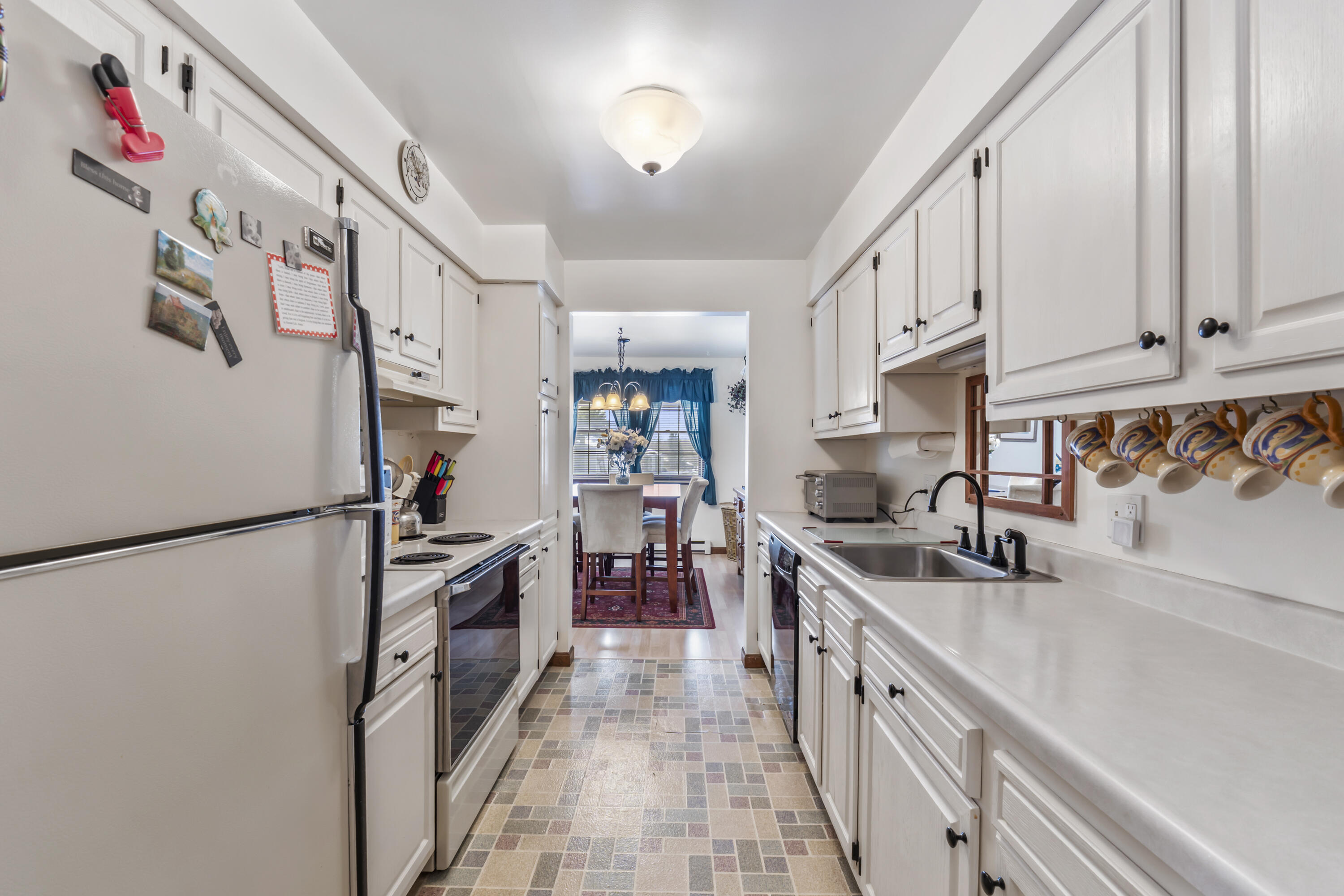 600 Riverside Drive 18