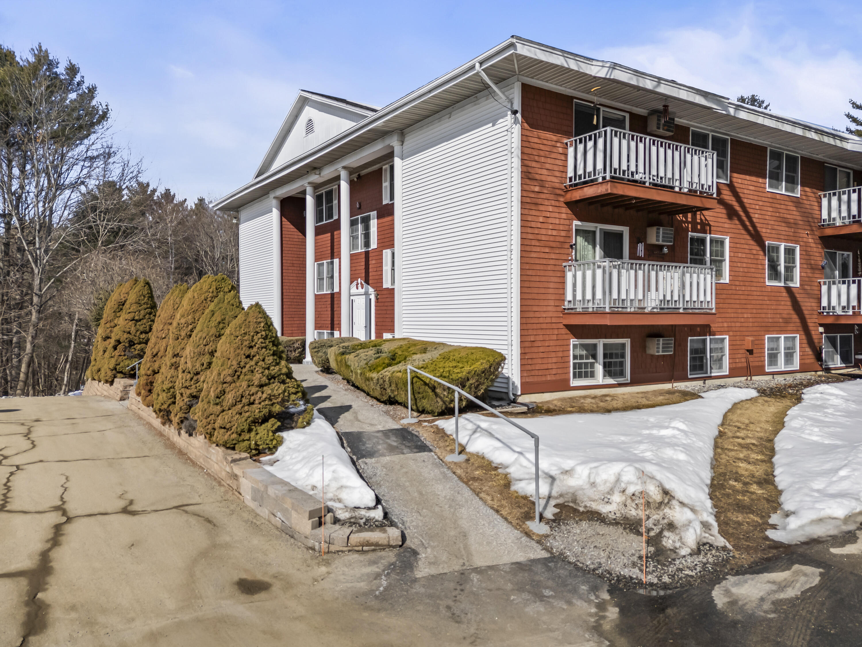 600 Riverside Drive 18