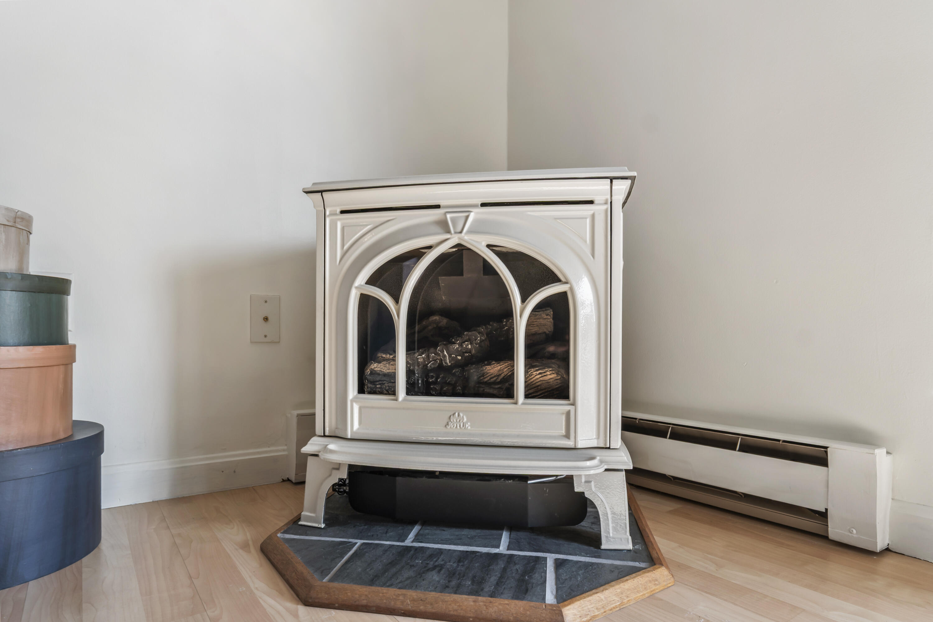 600 Riverside Drive 18