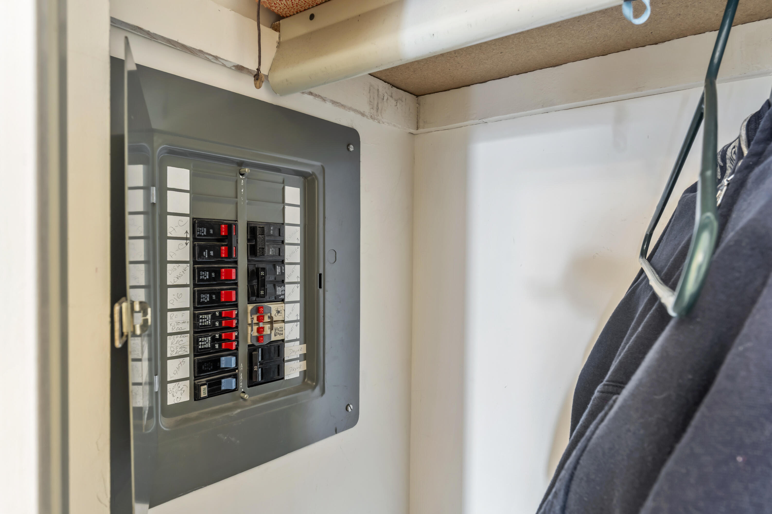 600 Riverside Drive 18