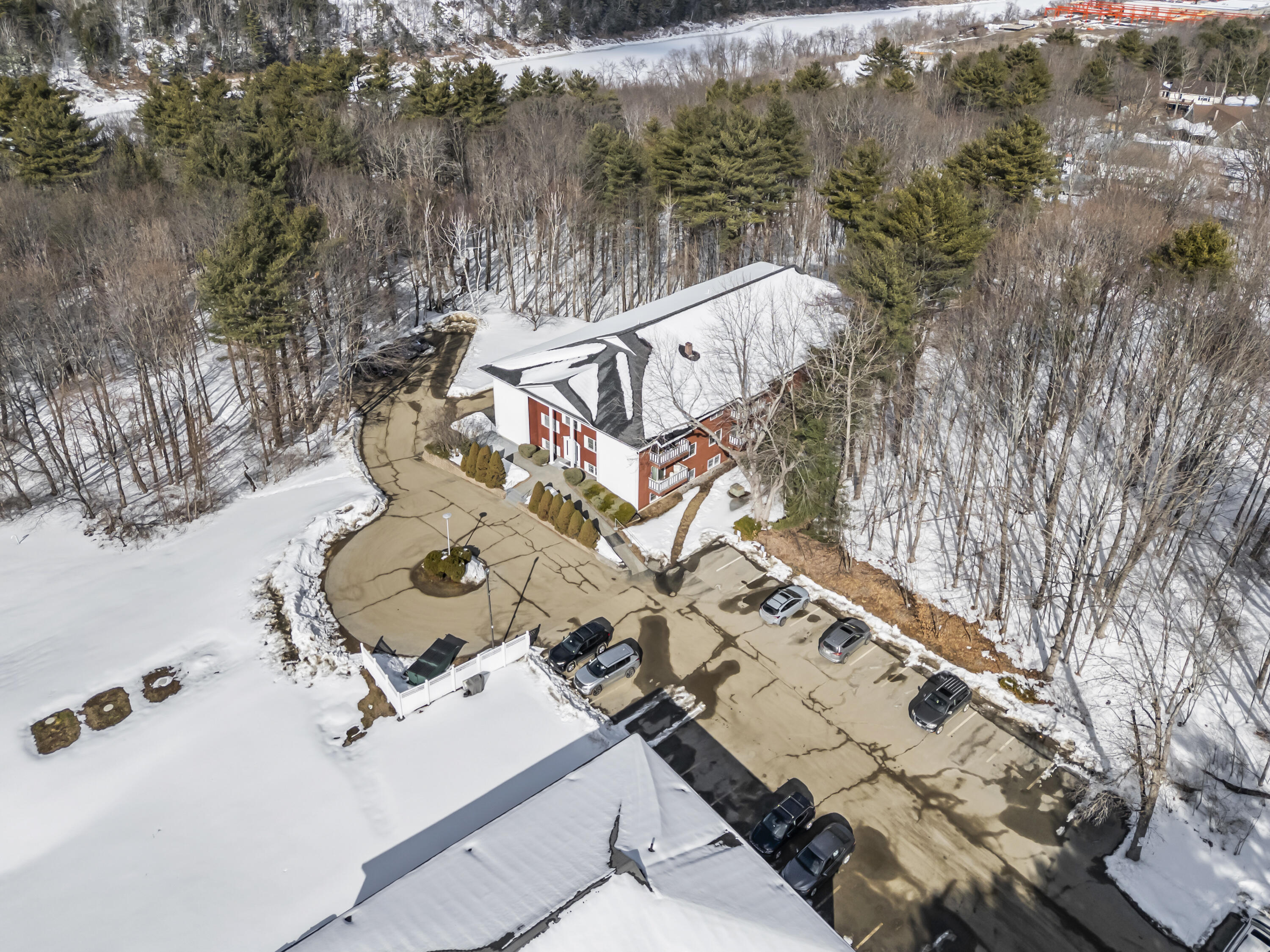 600 Riverside Drive 18