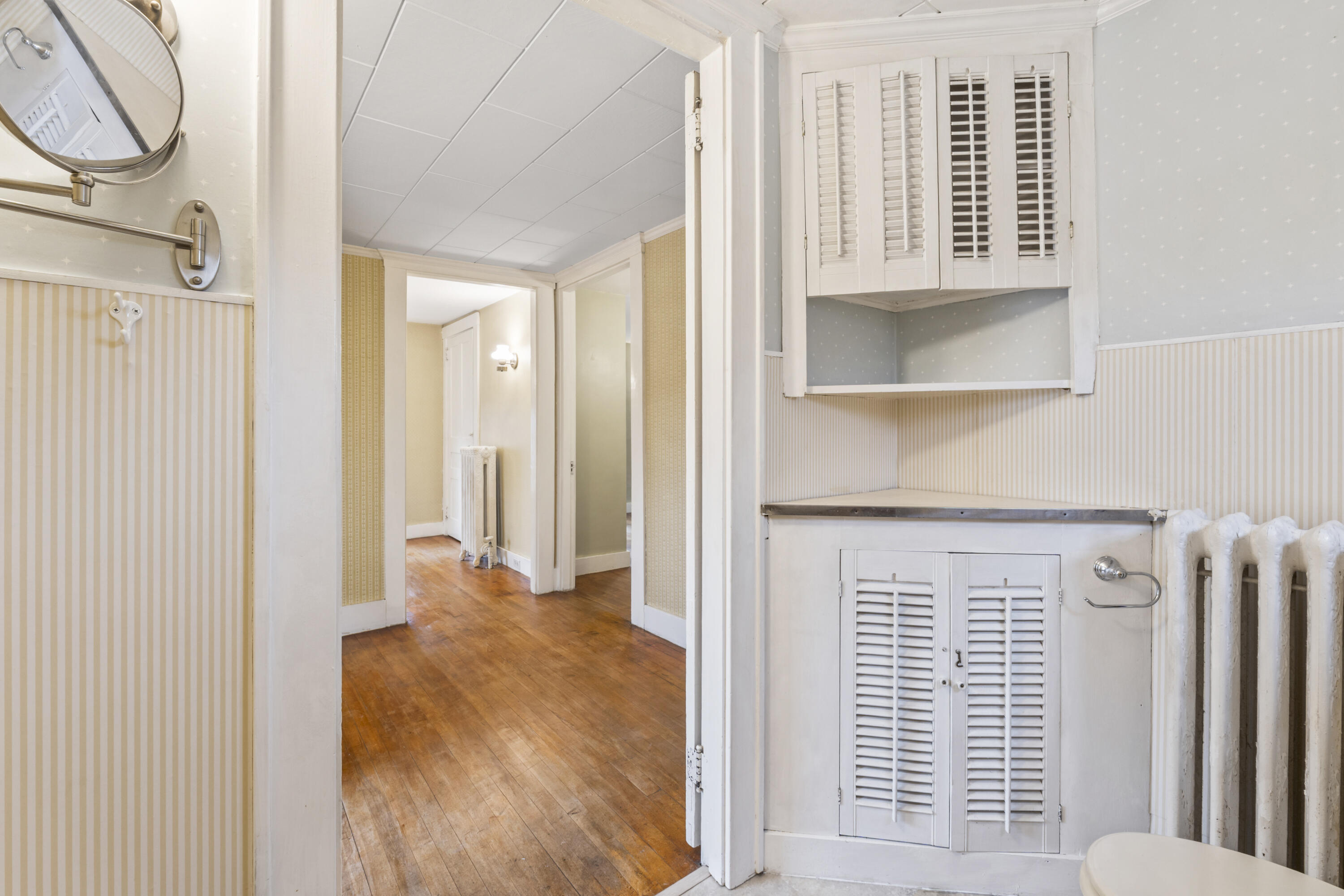 21 N Chestnut Street