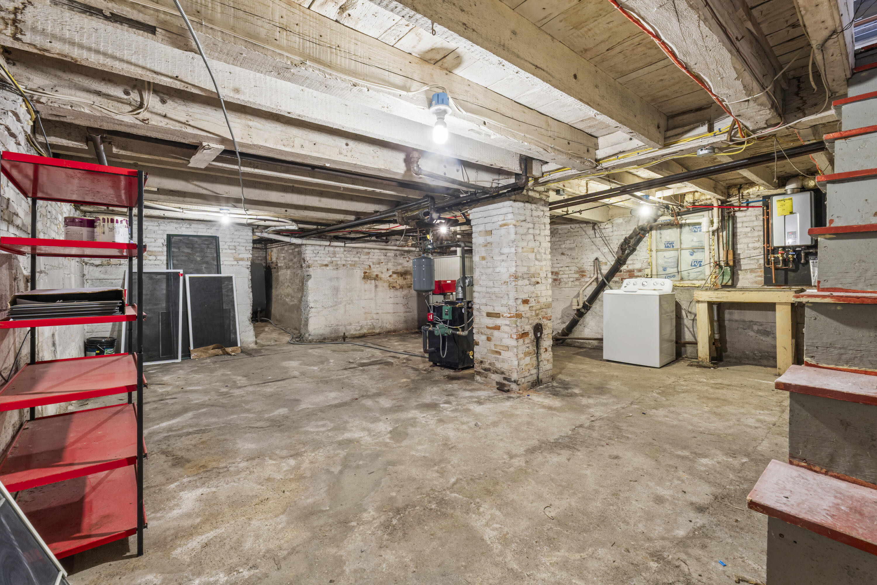 21 N Chestnut Street