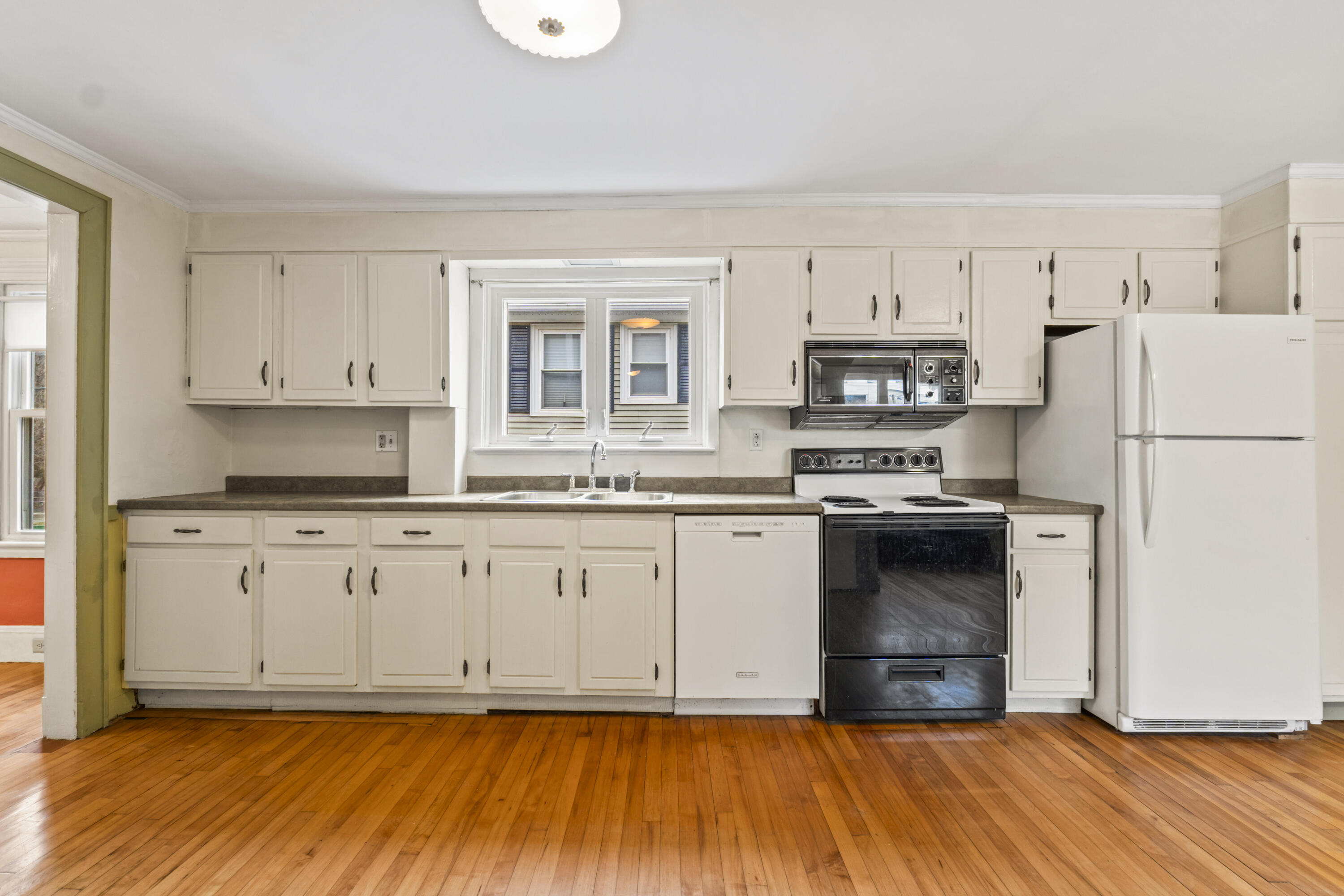 21 N Chestnut Street