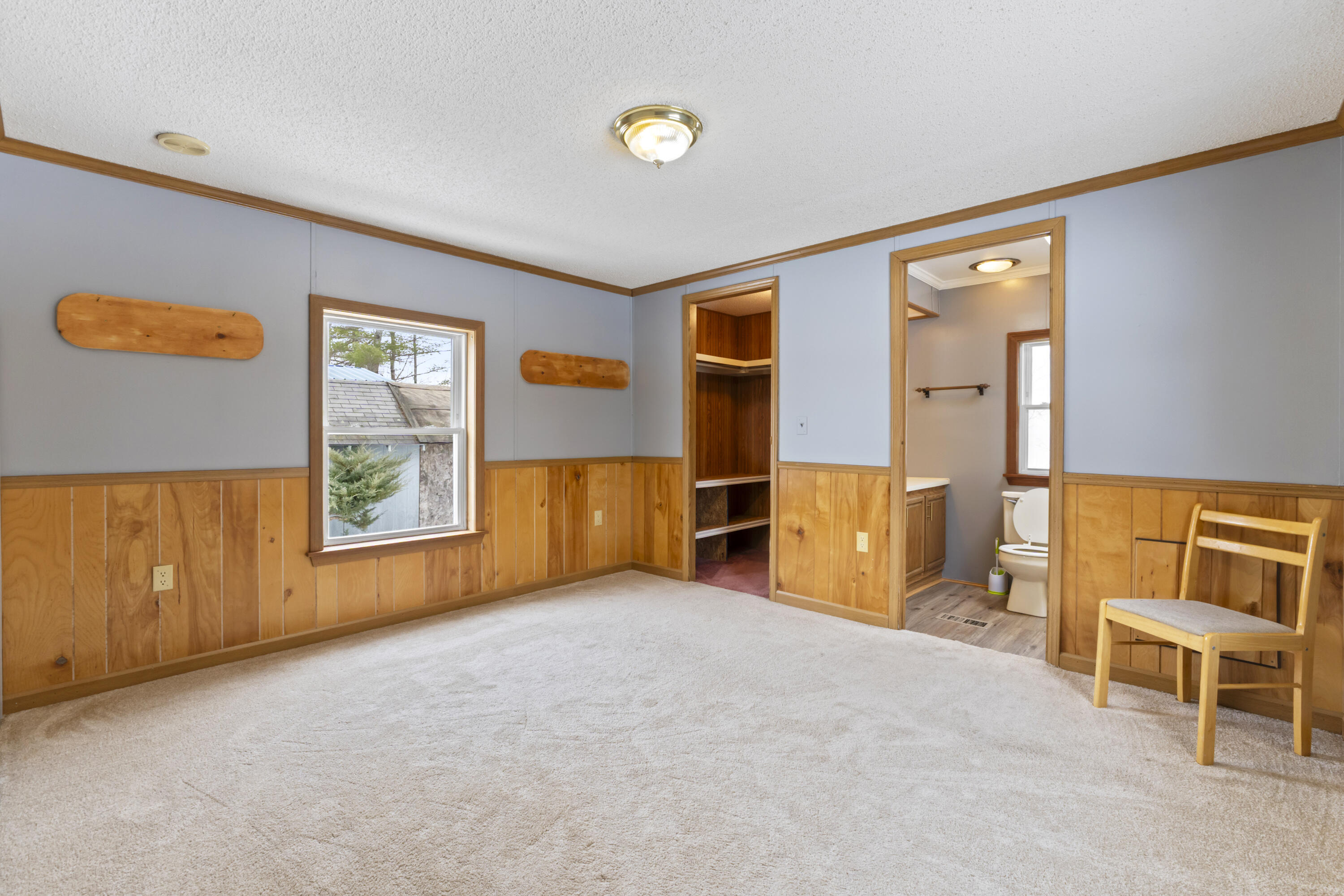 10 Village Green Road