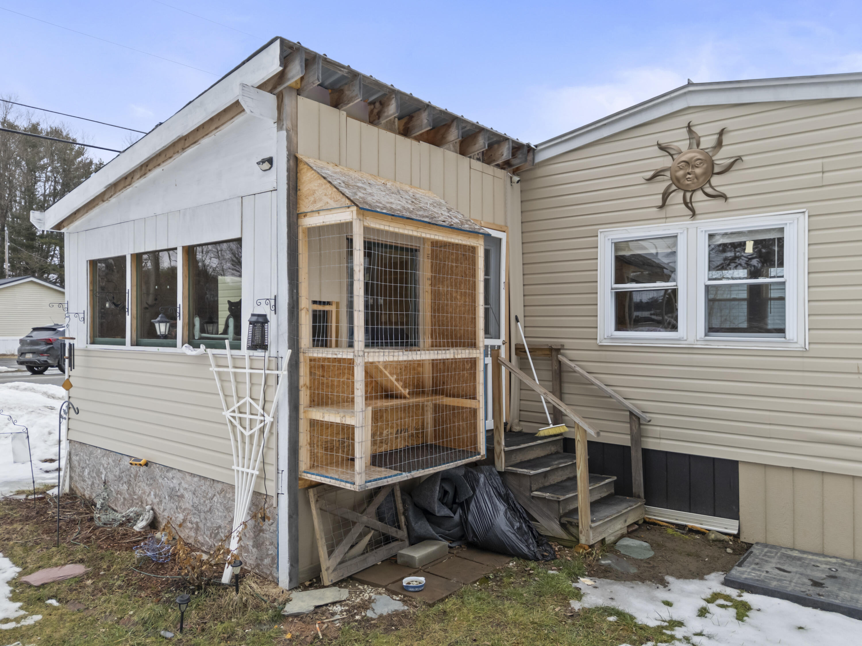 10 Village Green Road