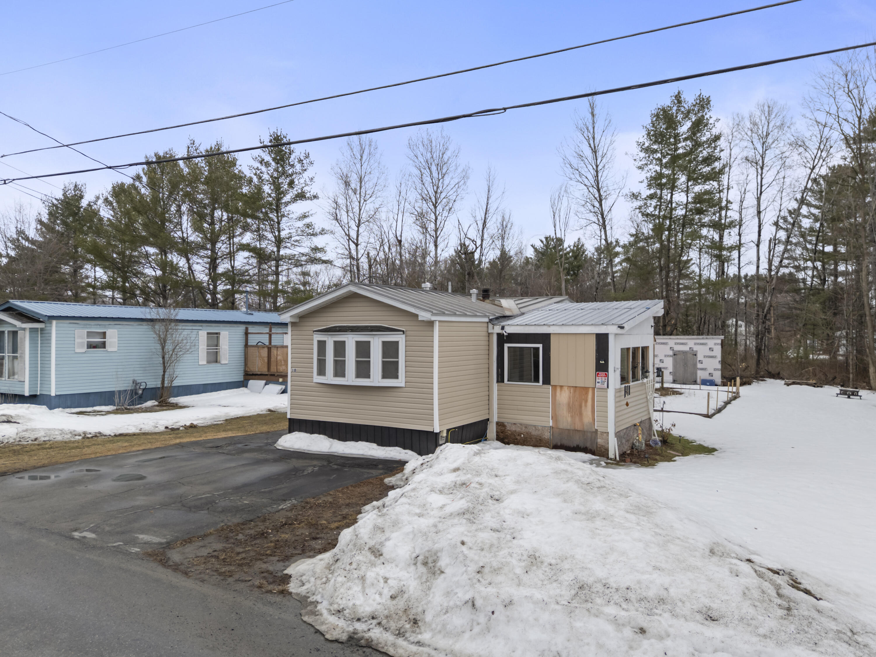 10 Village Green Road