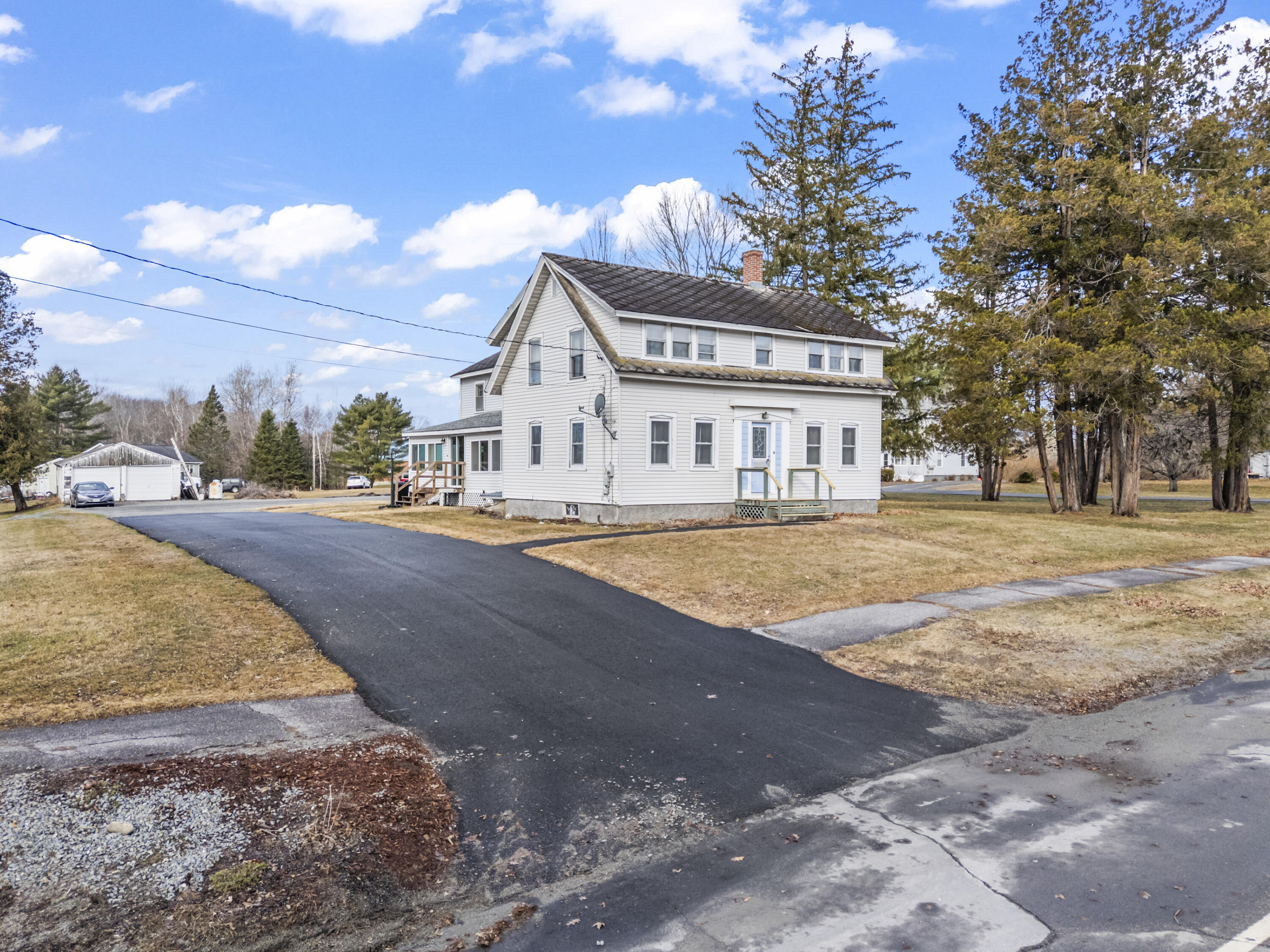 308 Hartland Avenue