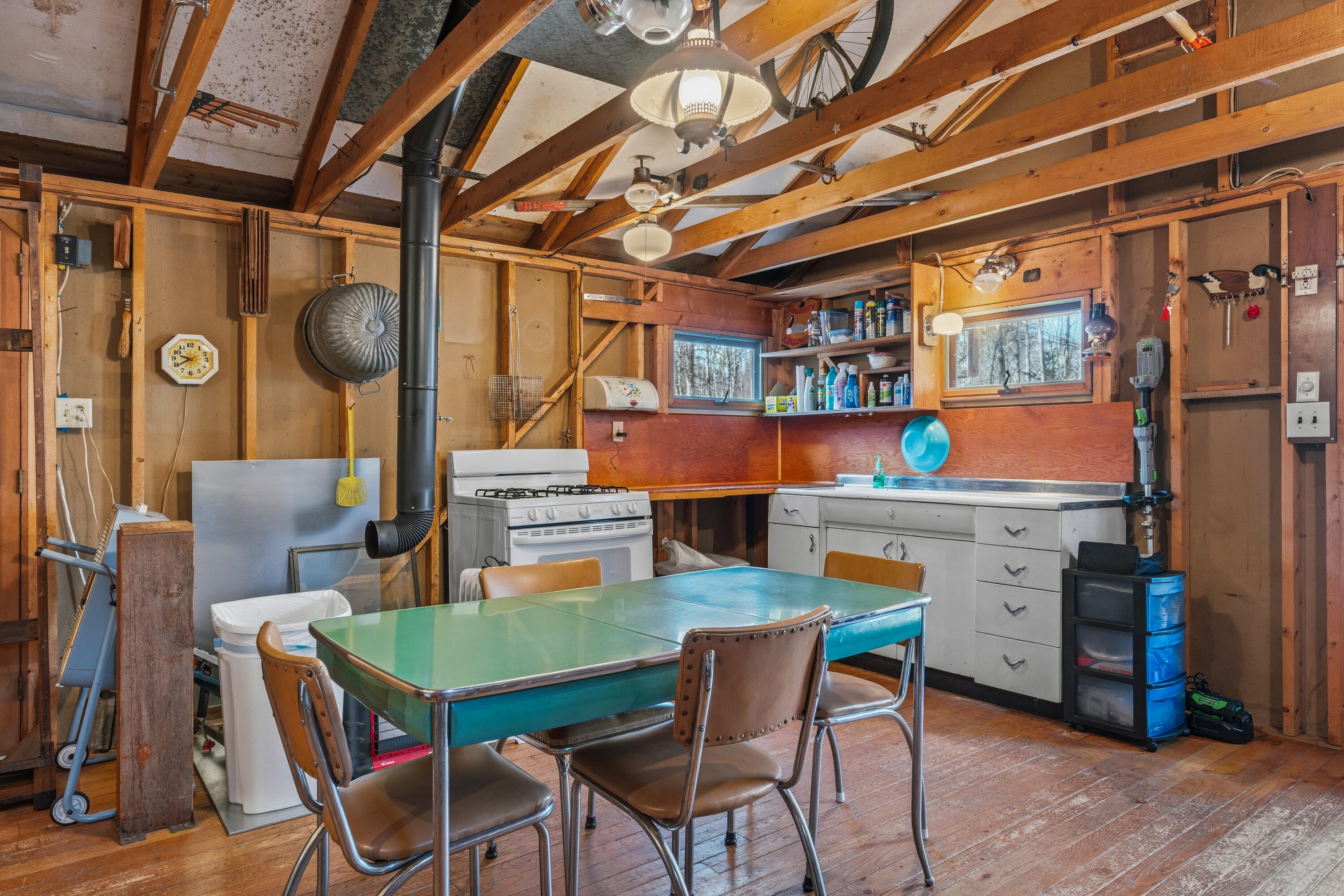 76 Bailey Bridge Road