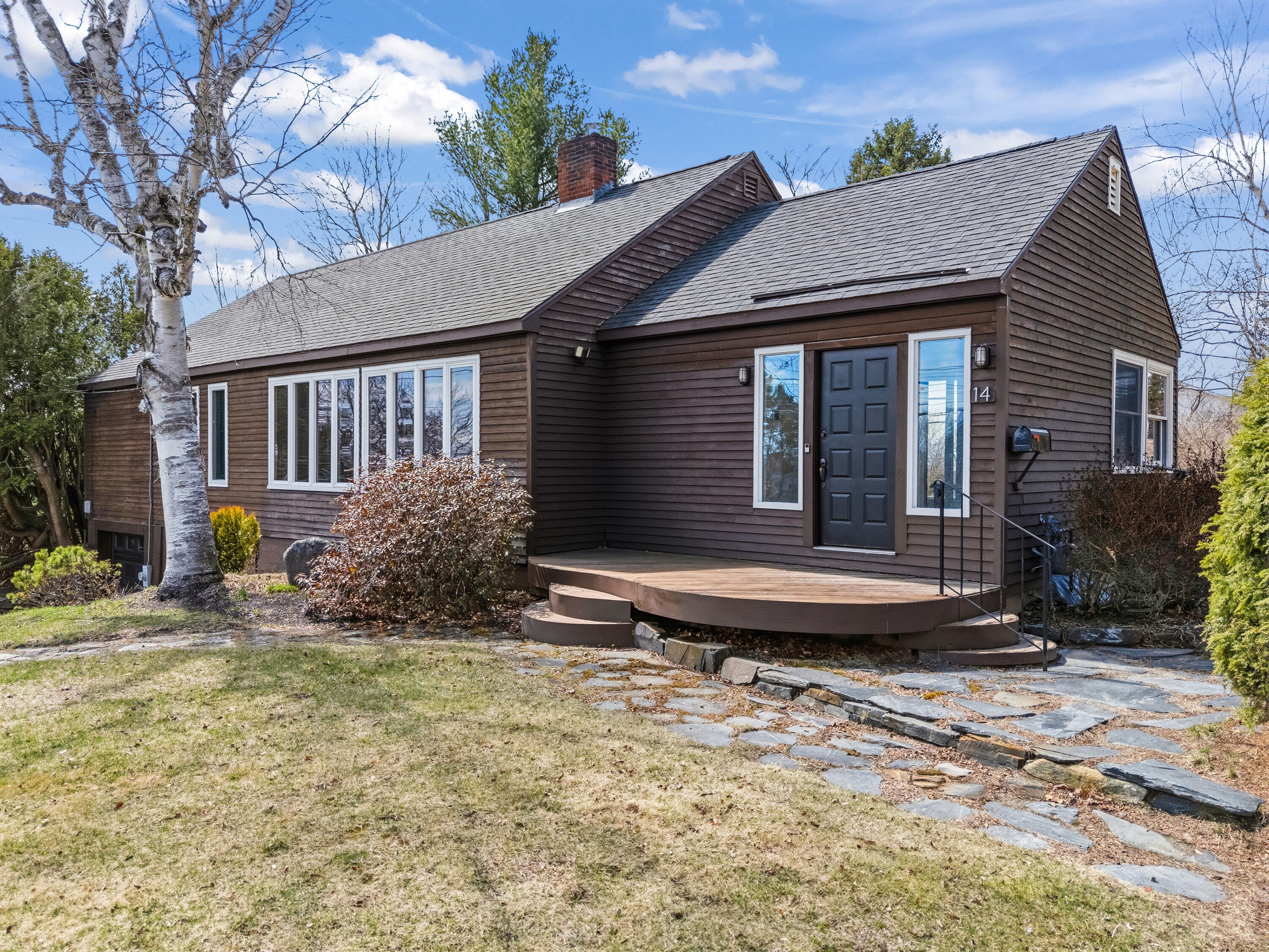 14 Blaine Avenue